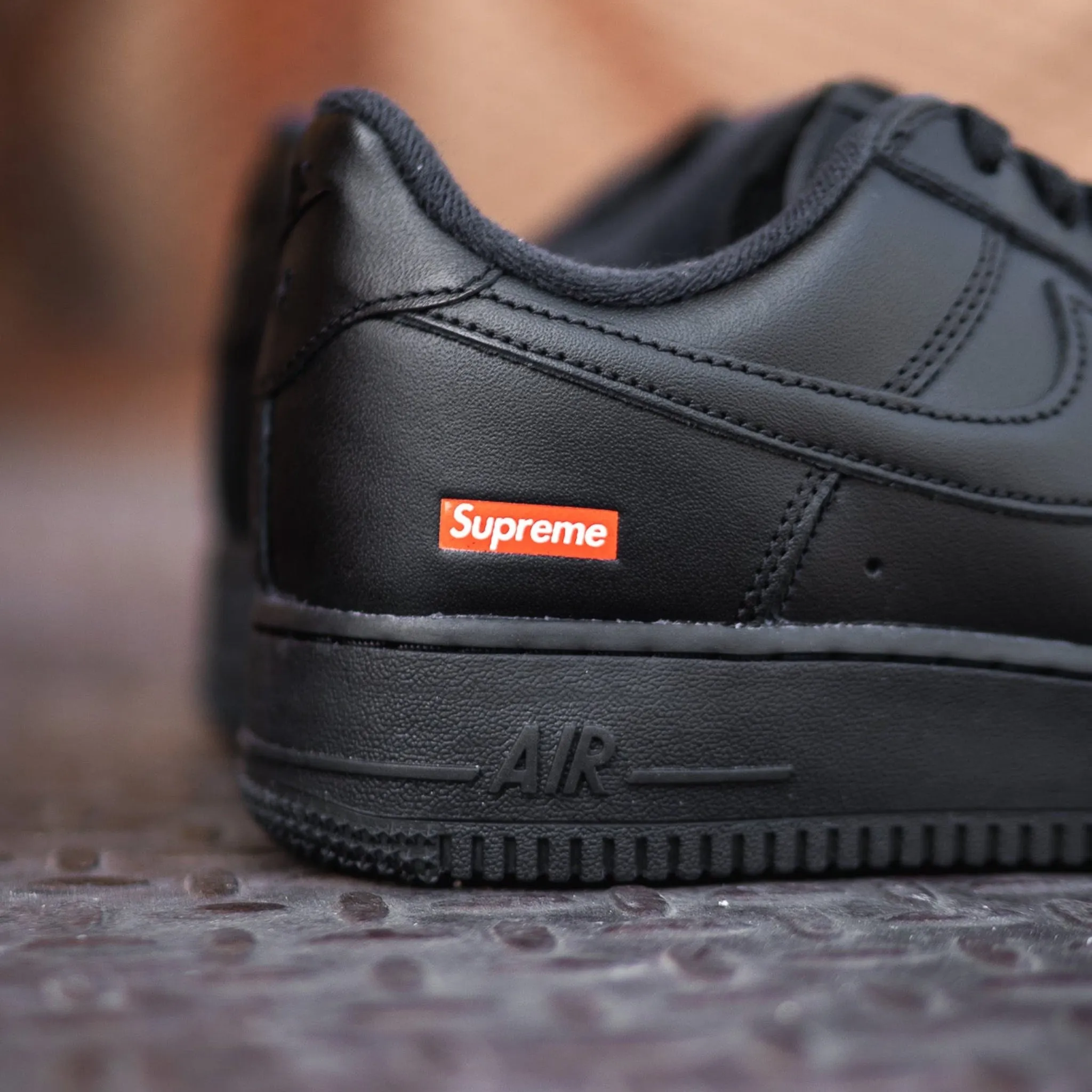 Nike x Supreme Air Force 1 Low SP (Black) Square Toe
