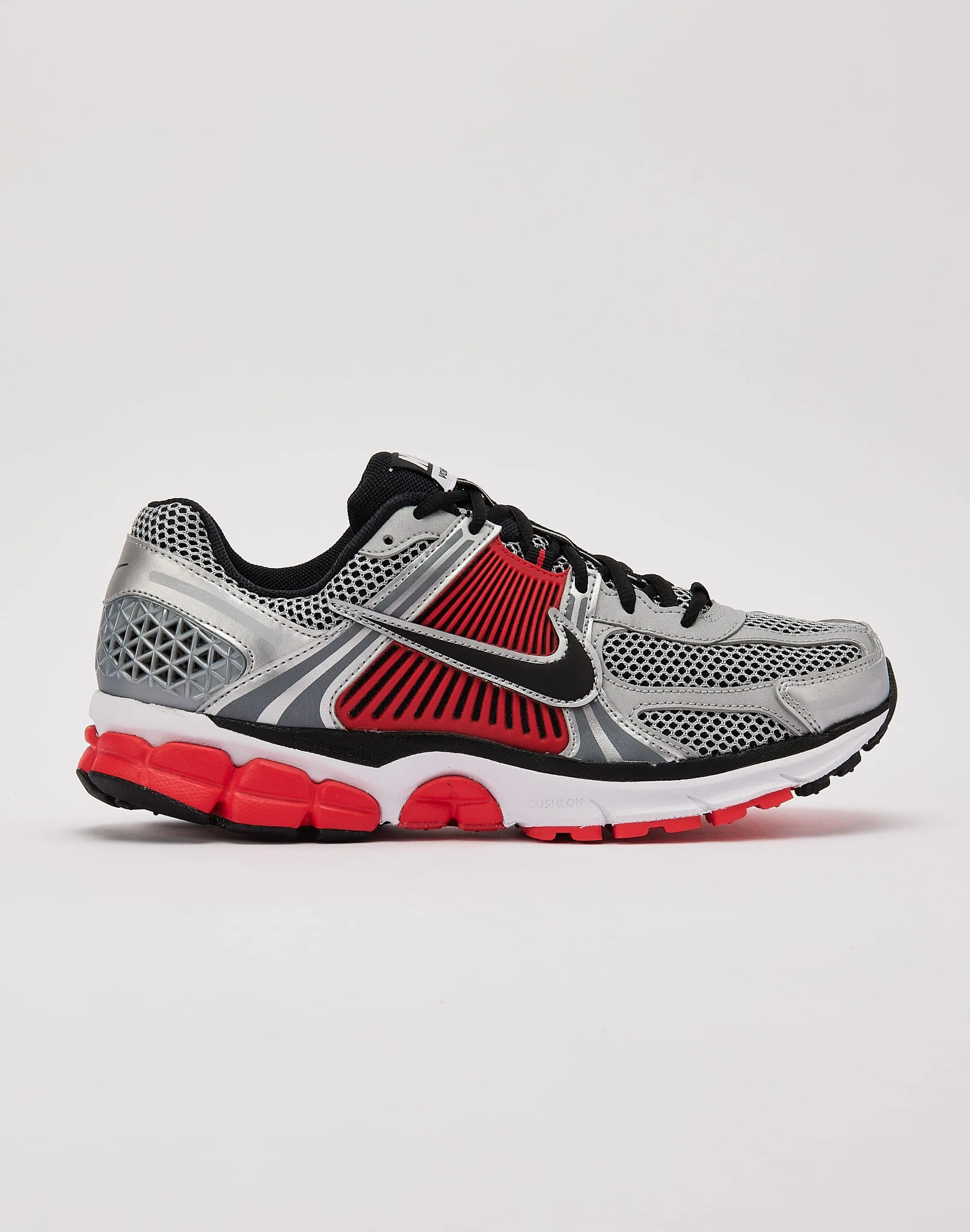 Nike Zoom Vomero 5 Street Pulse Modern Feel
