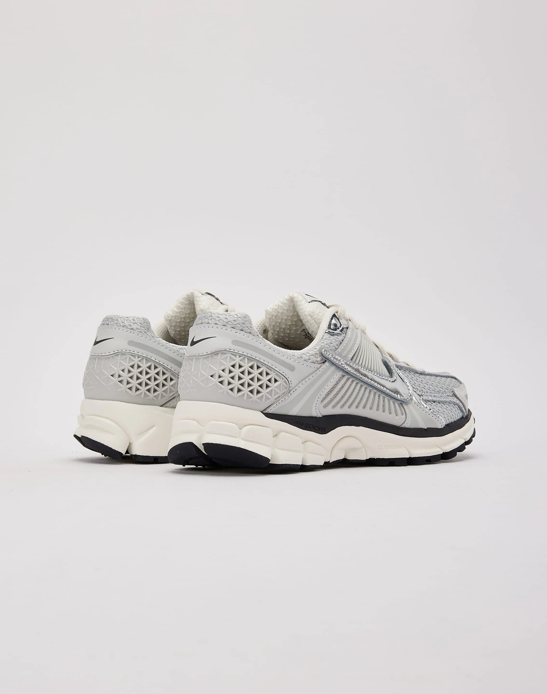 Nike Zoom Vomero 5 Classic Touch Urban Performance