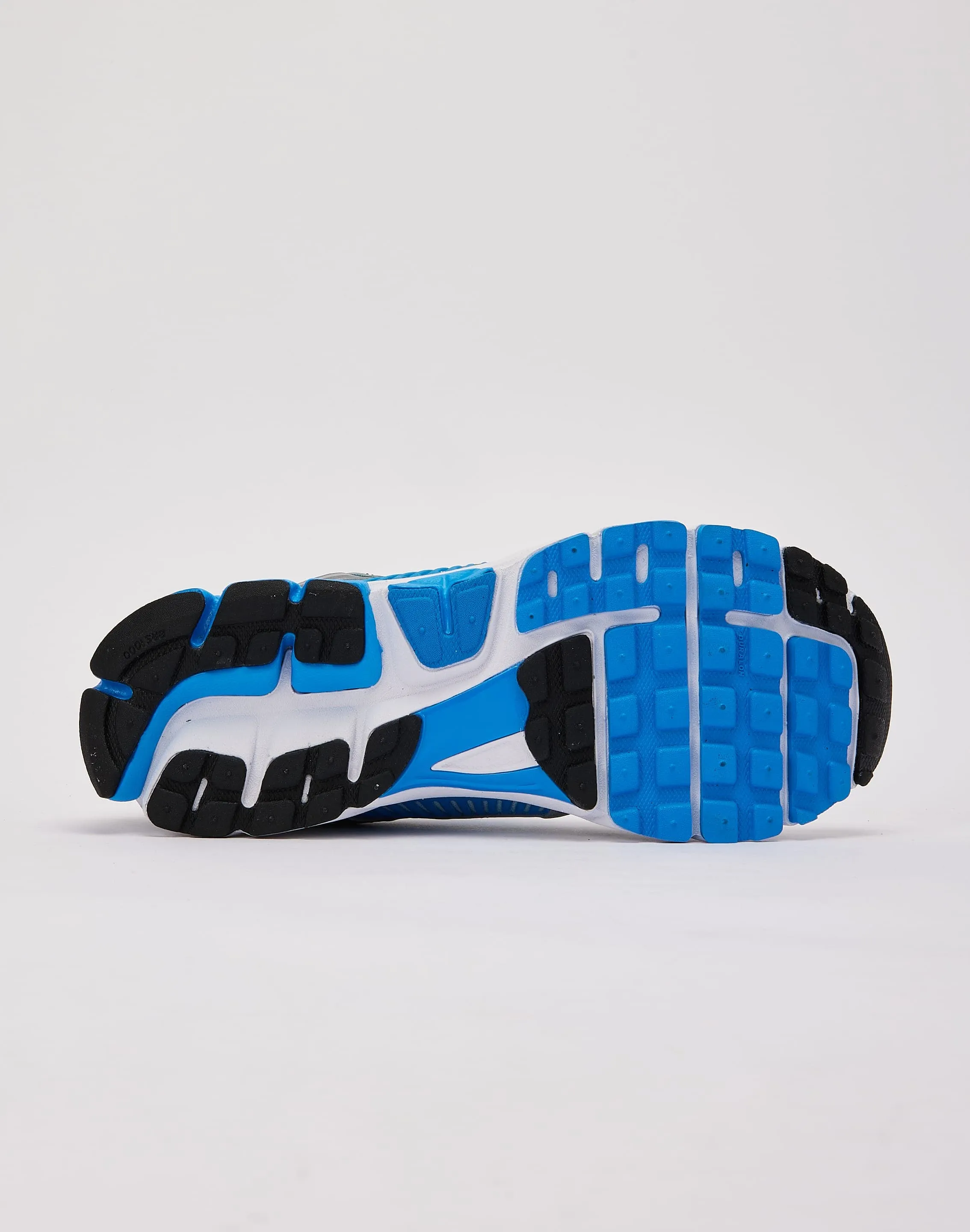 Nike Zoom Vomero 5 Cushioned Upper