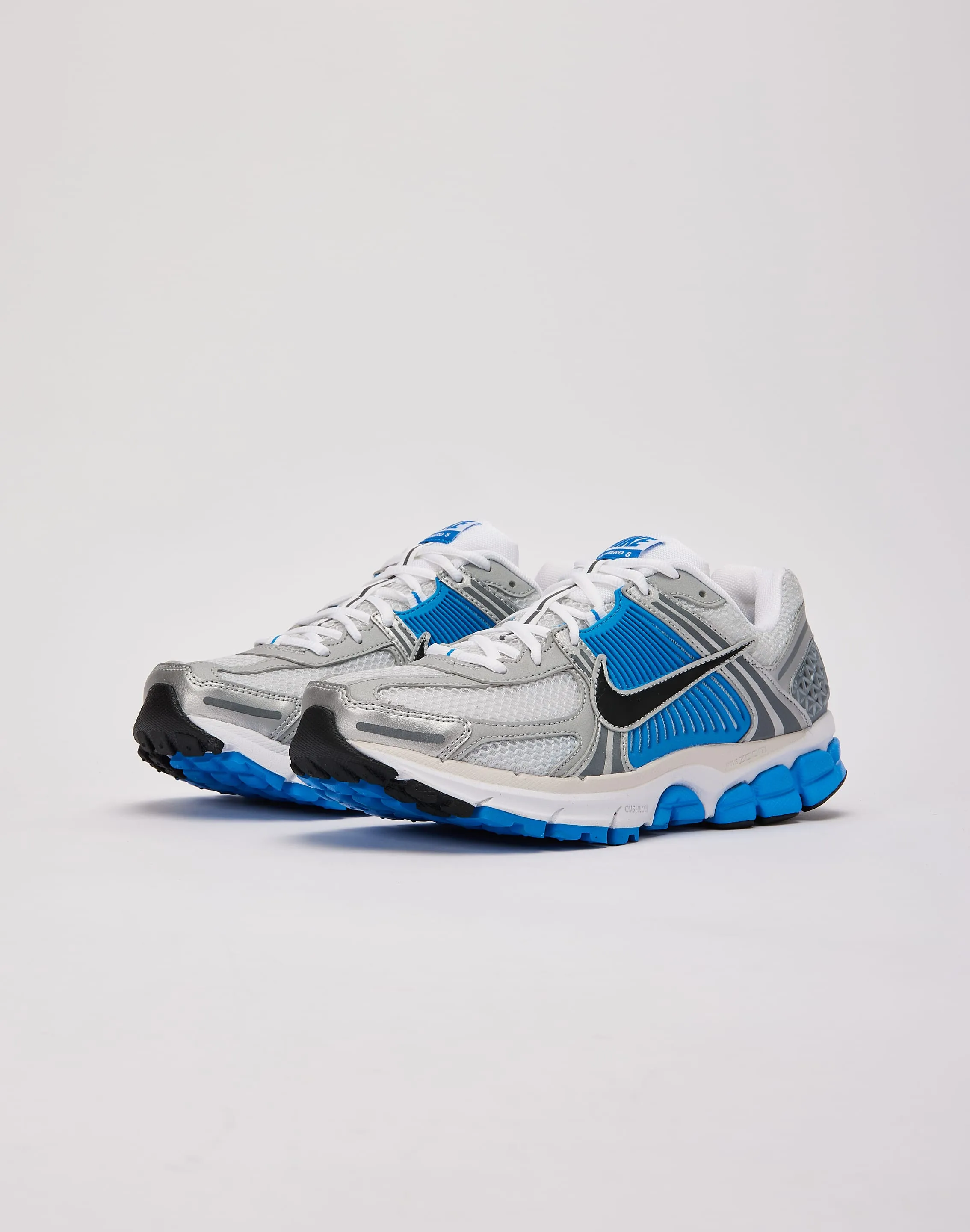 Go Light Nike Zoom Vomero 5