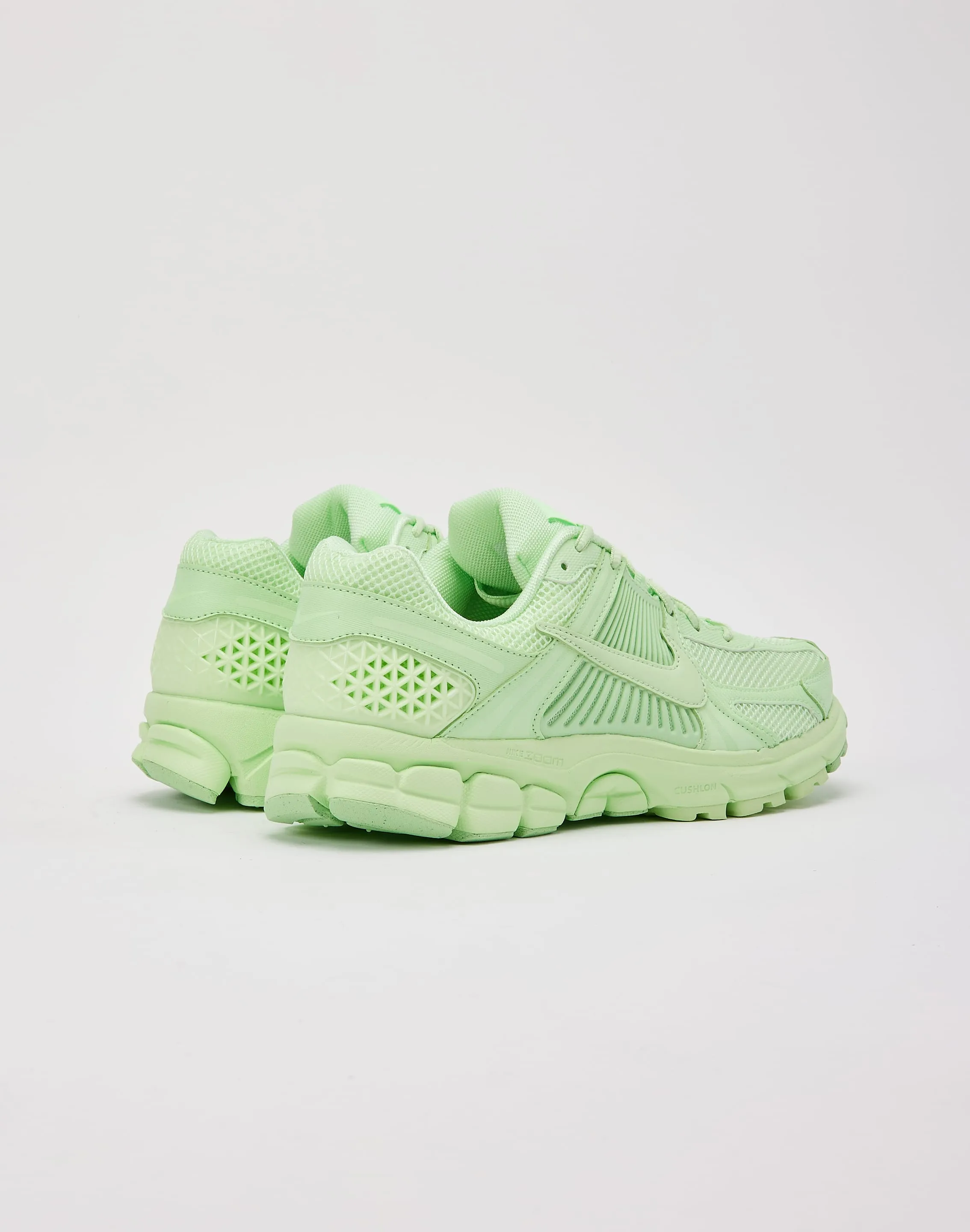 Nike Zoom Vomero 5 Trendy Everyday Wearability