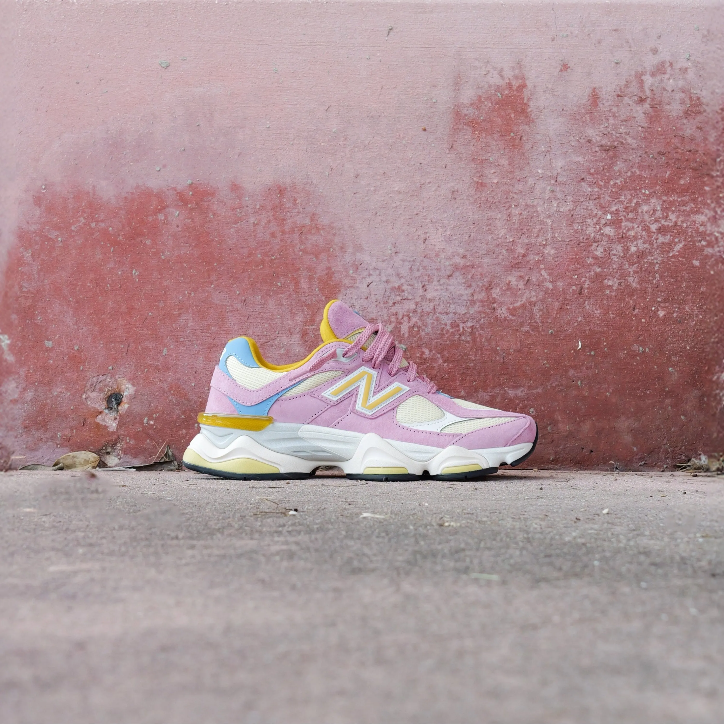 senior - style New Balance 9060 (Pink Suede) - U9060LDB