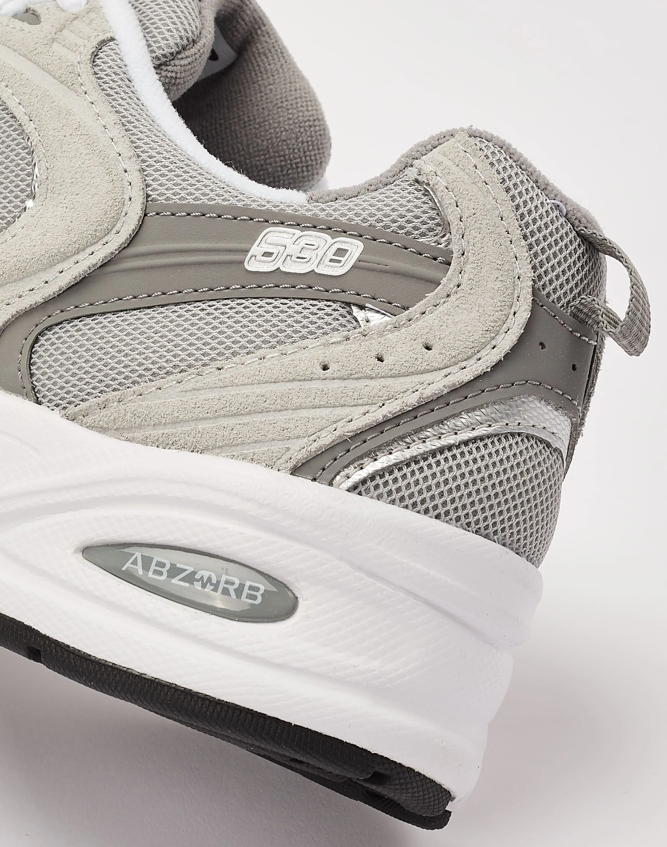 travel mode New Balance 530
