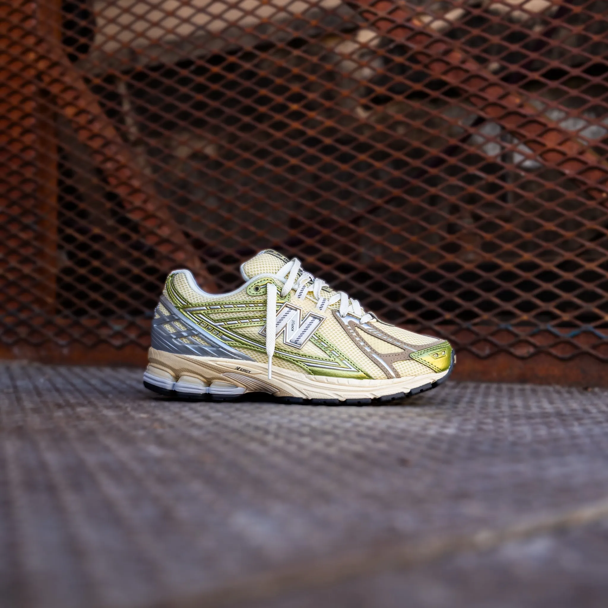 snowy orthopedic Mens New Balance 1906R (Green/Yellow) - U1906RND