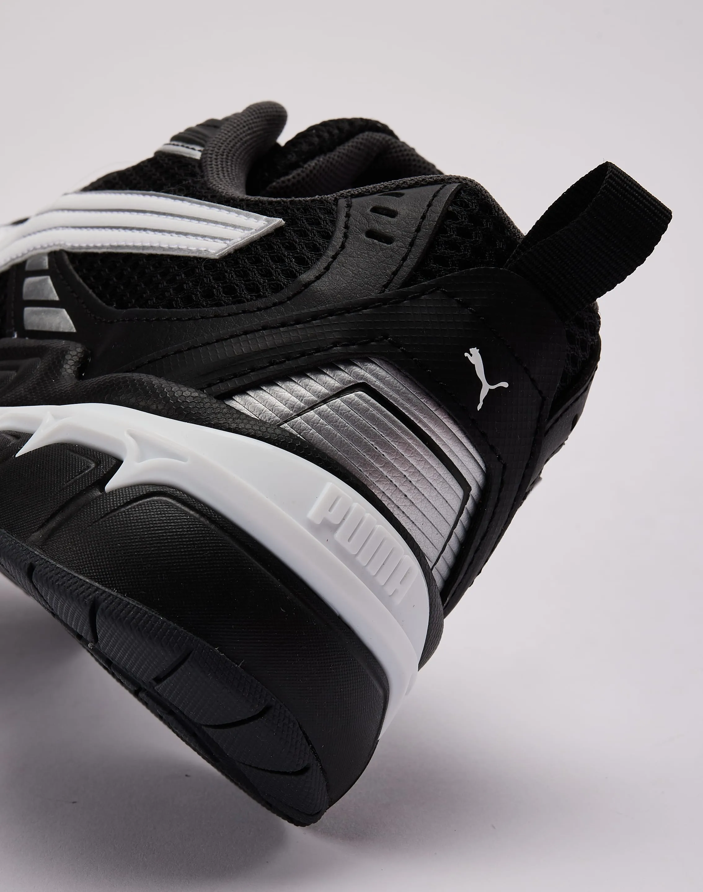 Puma Milenio Tech 2000 Planet Step