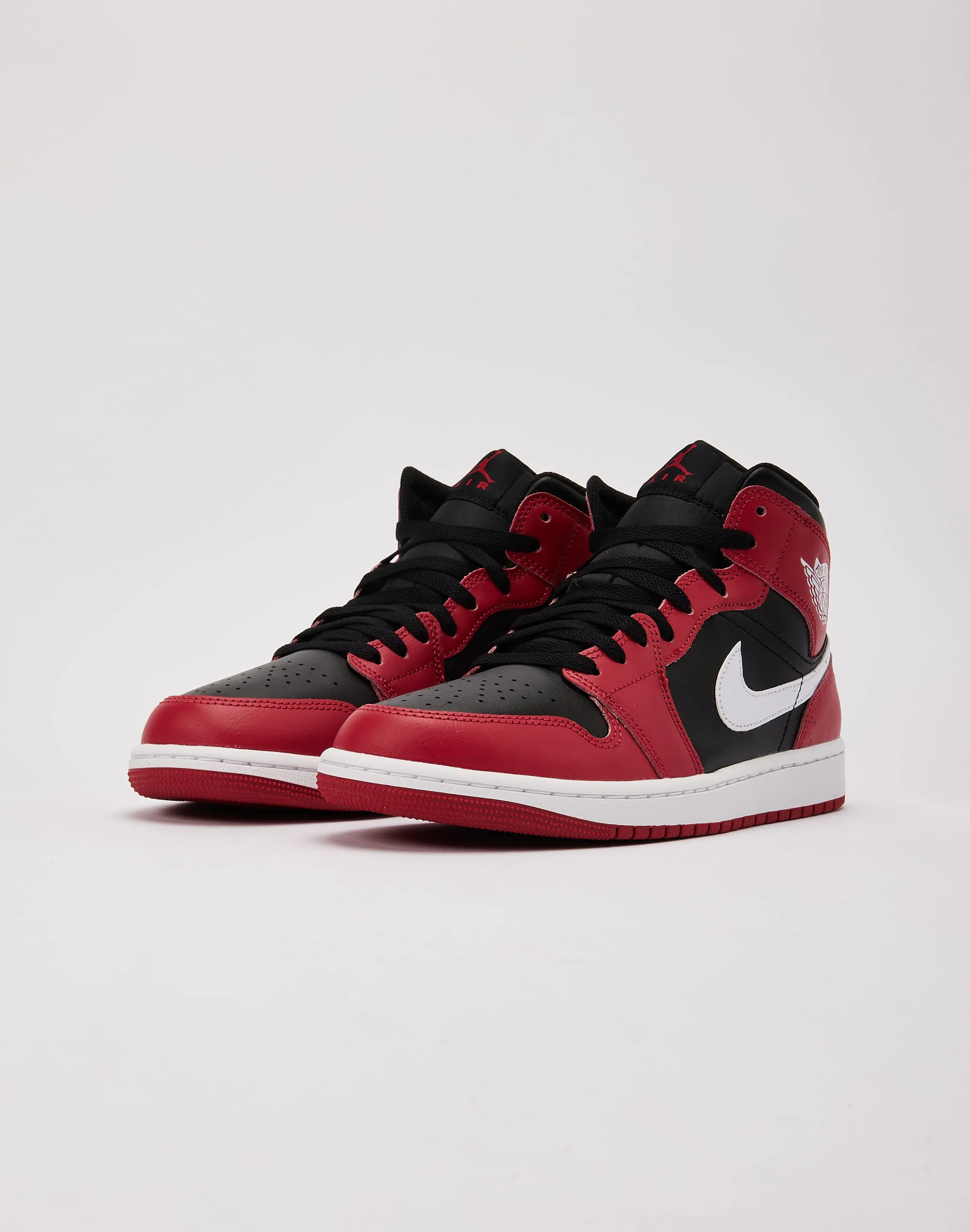 Comfortable Step Shoes Jordan Air Jordan 1 Mid