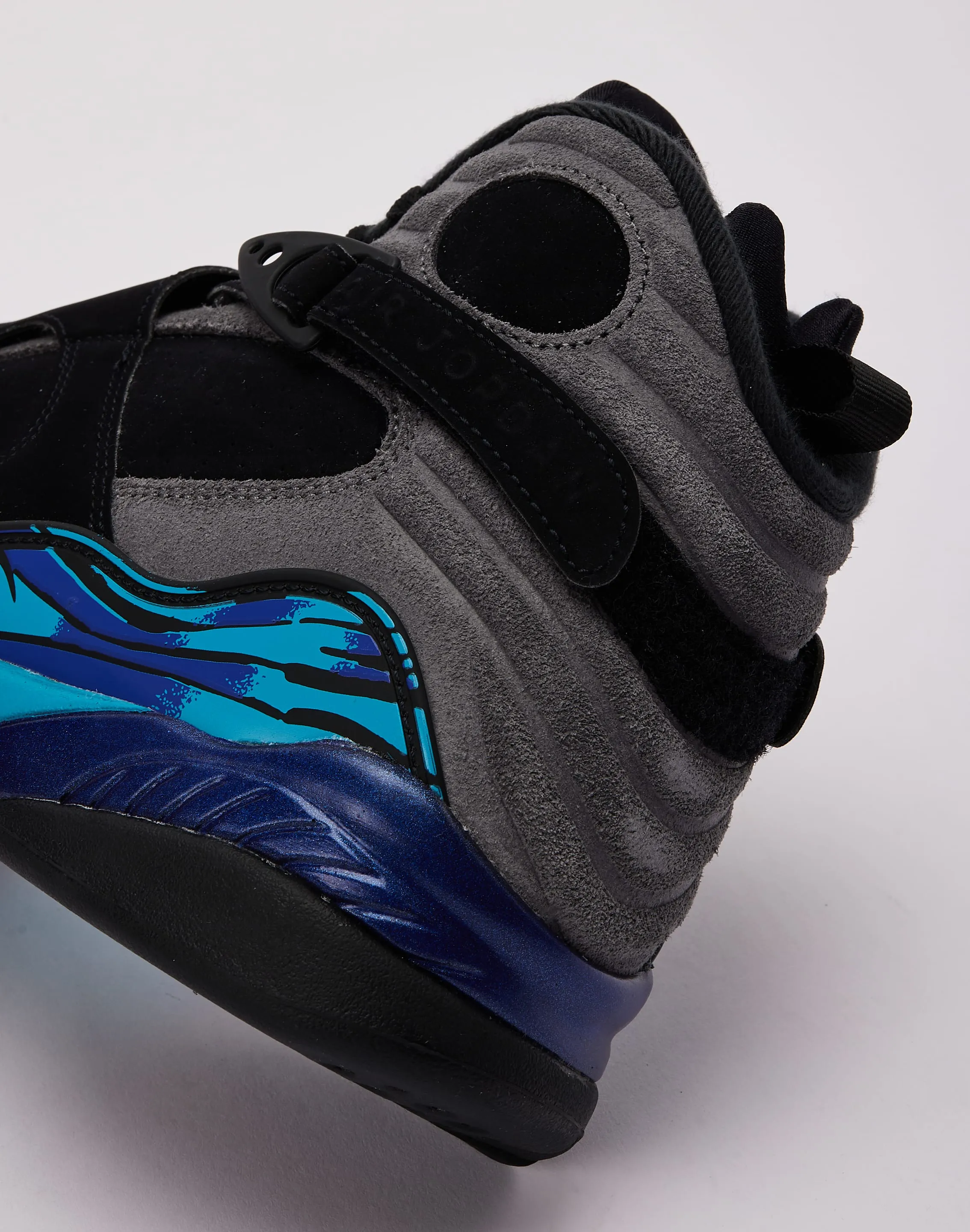 Jordan Air Jordan 8 Retro 'Aqua' Pass Hike Moon Hike