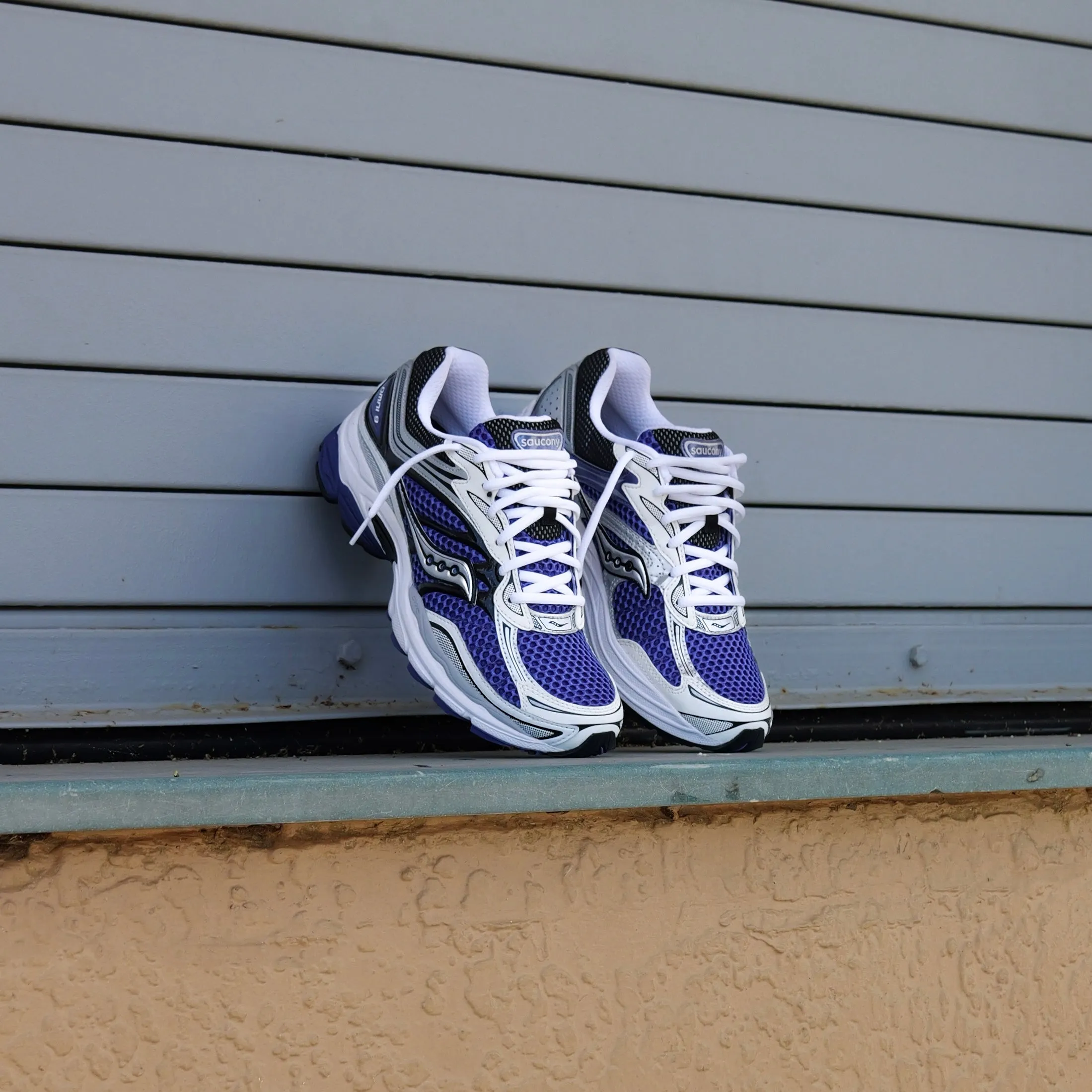 synthetic sole Mens Saucony ProGrid Omni 9 (Skipper Blue)