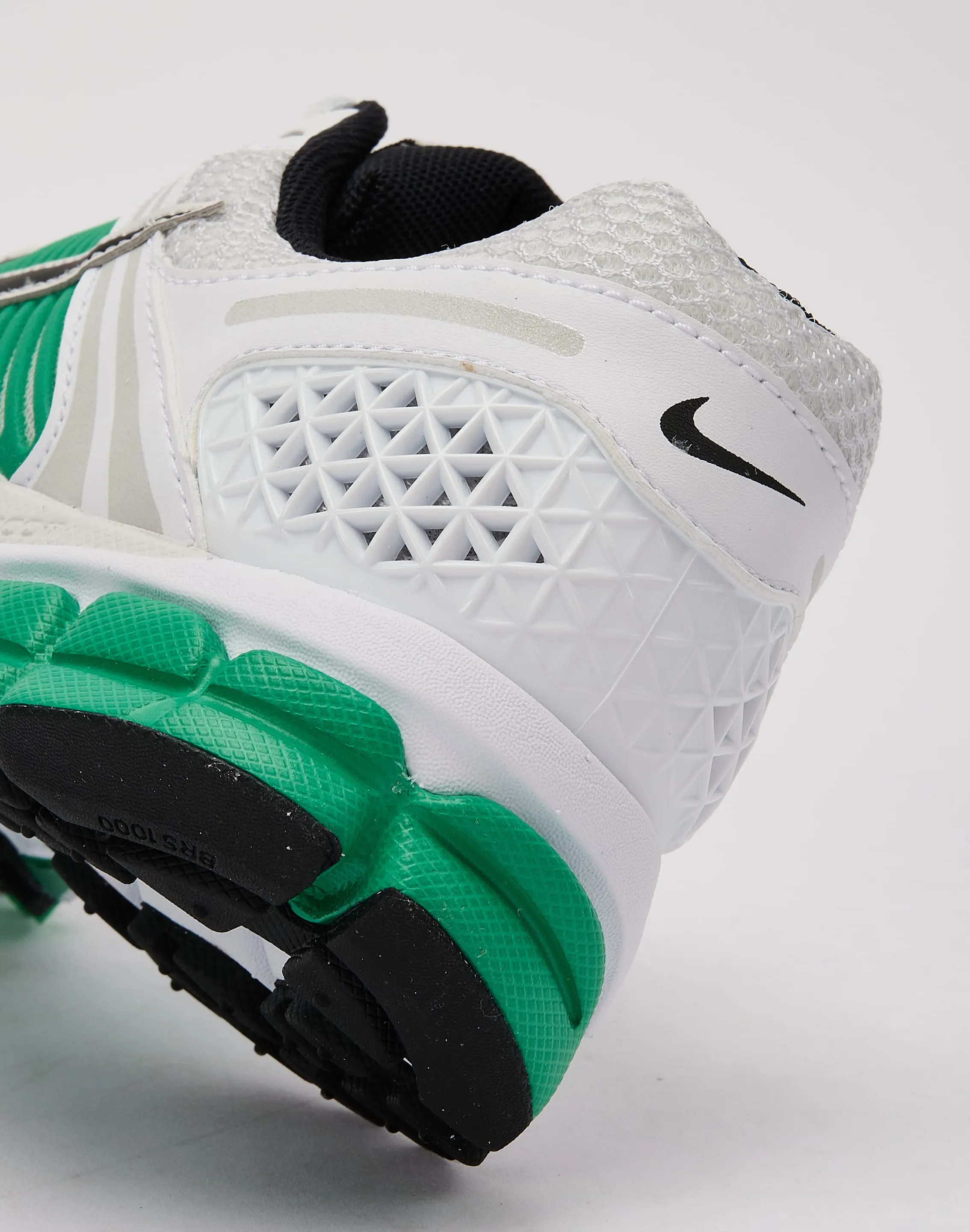 Nike Zoom Vomero 5 Stable Motion