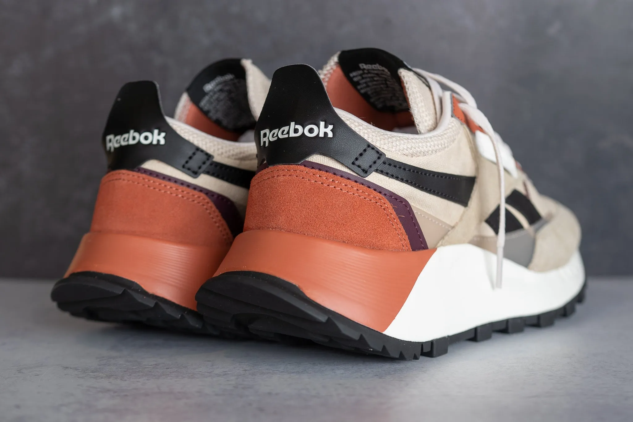 Reebok CL Legacy (Stucco) Slim performance Luxe Touch