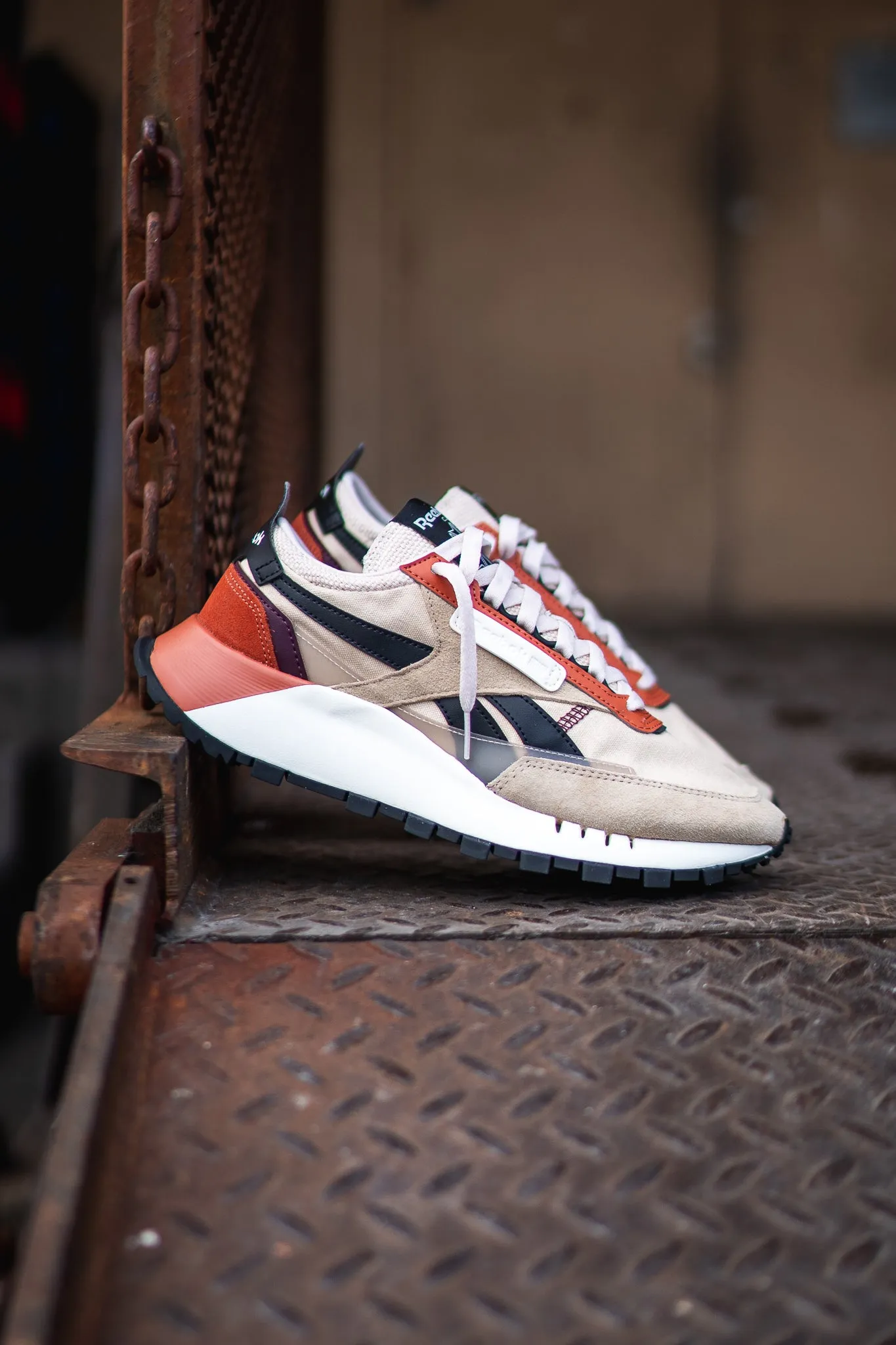 Reebok CL Legacy (Stucco) Easy traction Pink
