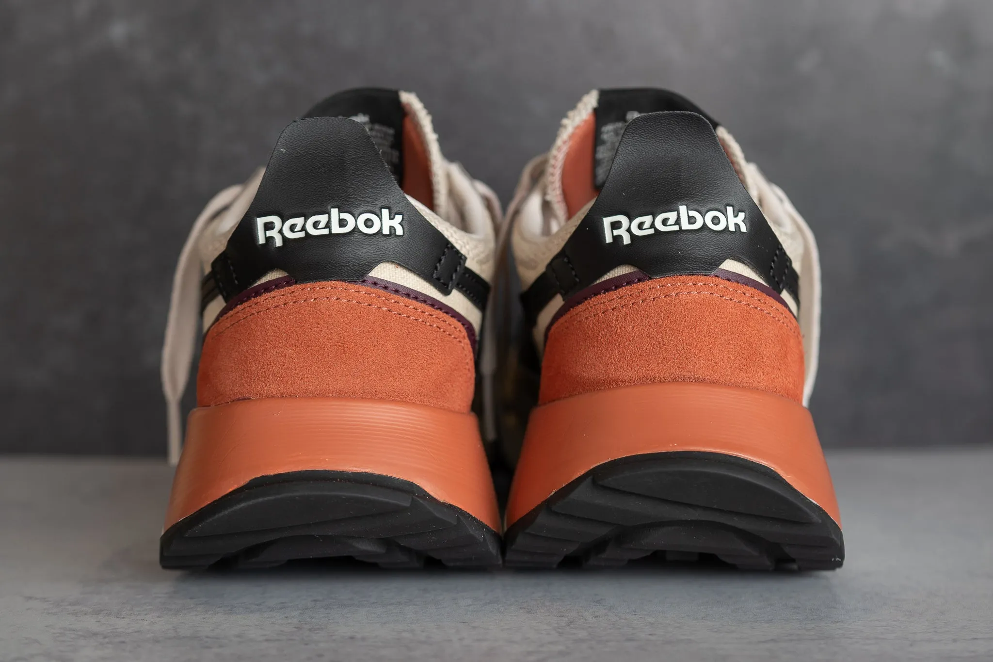 toddlers' buckle - up style Reebok CL Legacy (Stucco)