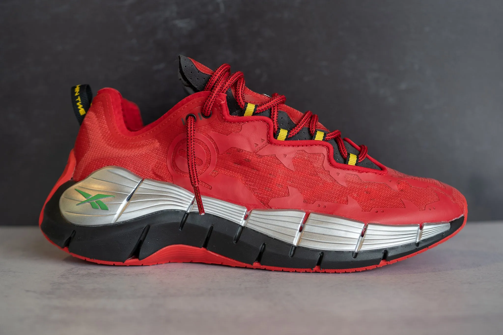 Leading Padded chic Reebok Power Rangers Zig Kinetica II (Vector Red)