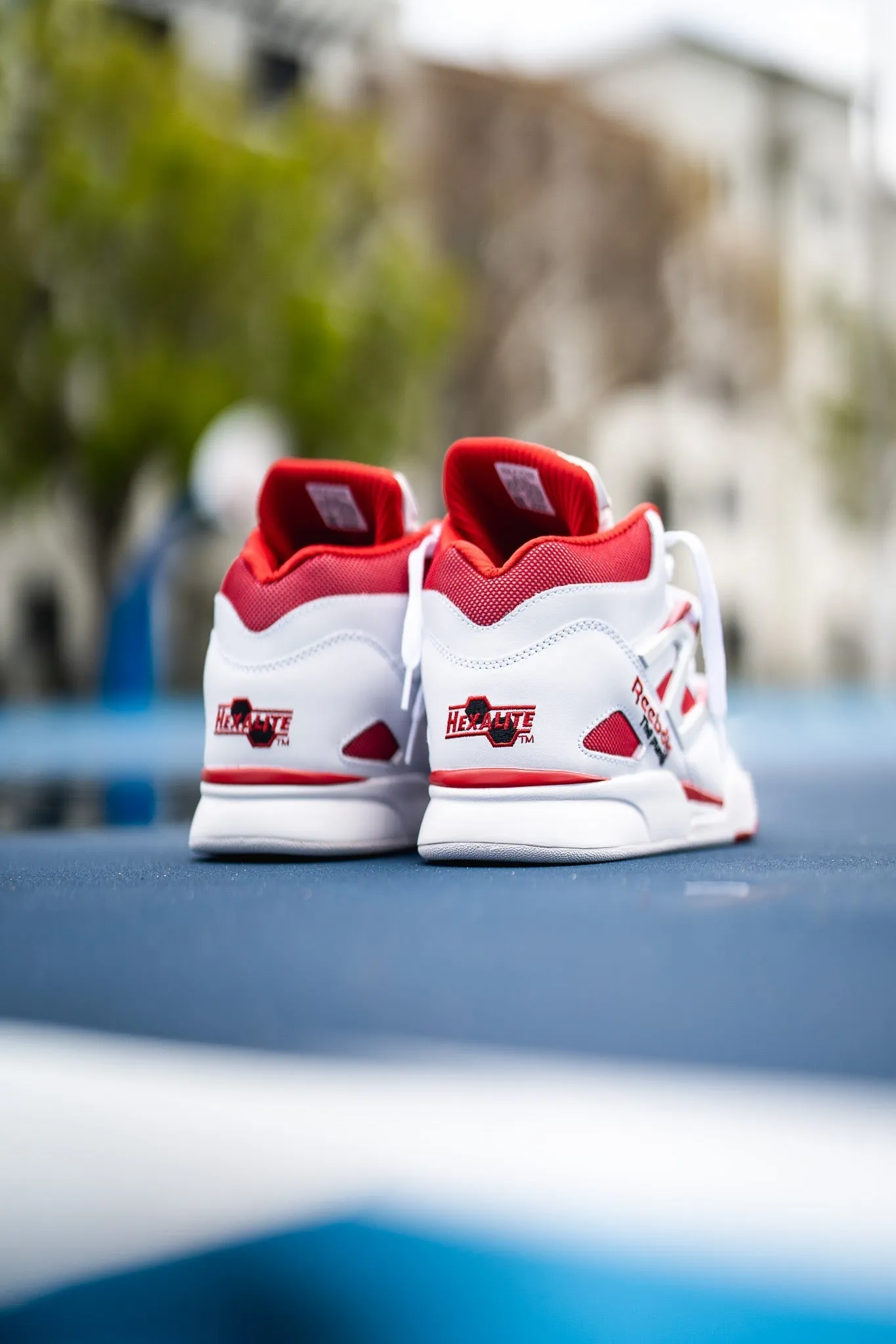 Reebok Pump Omni Zone II (Vector Red) Lightweight Ease