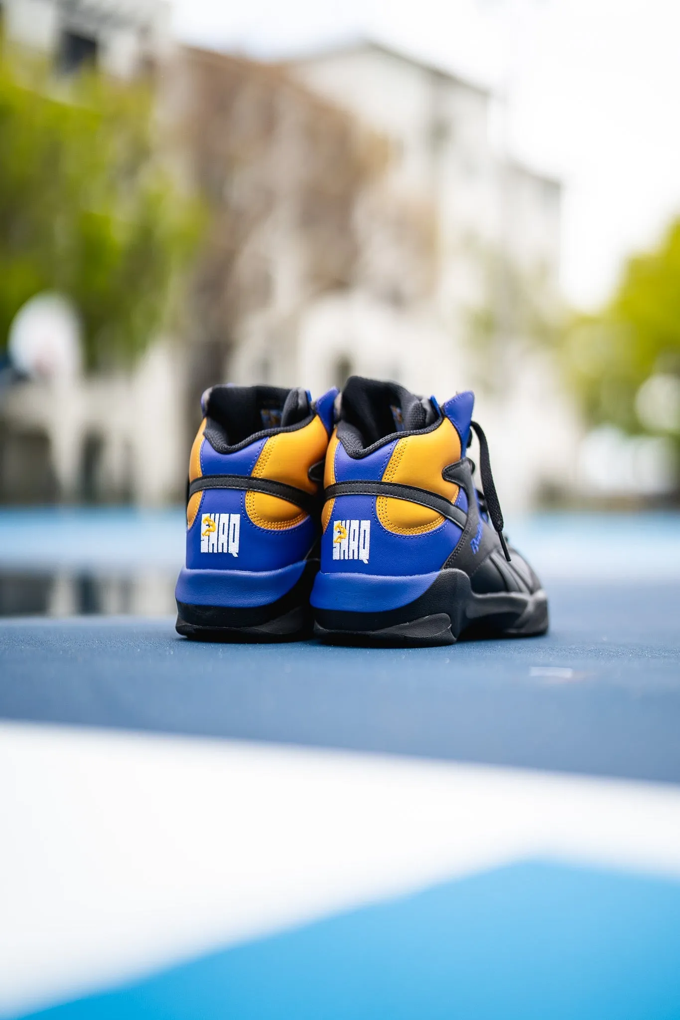 fashionistas - specific benefits Bold piece Reebok Shaq Attaq (Laker)