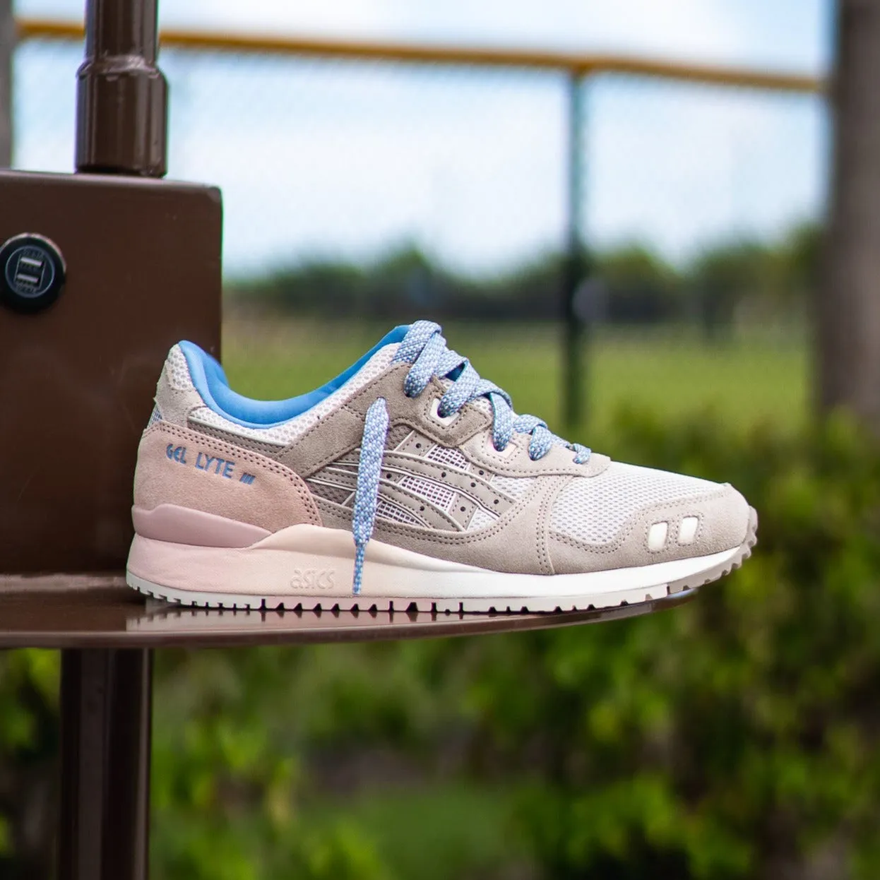 Mens Asics Gel-Lyte 3 OG (Simply Taupe/Maple Sugar ) Boosted flair energy-efficient