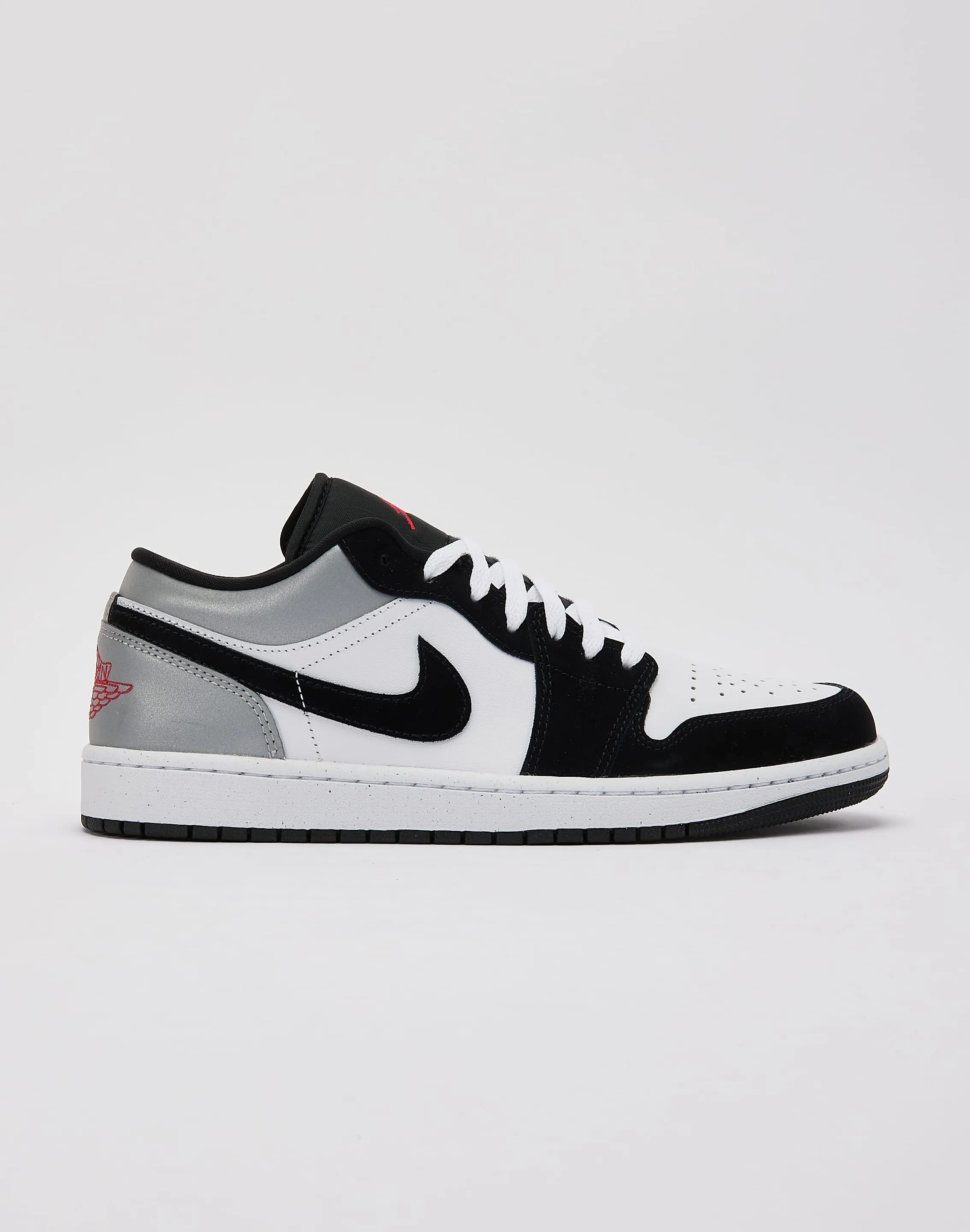 Jordan Air Jordan 1 Low SE Water   Resistant Anti   Slip Feature