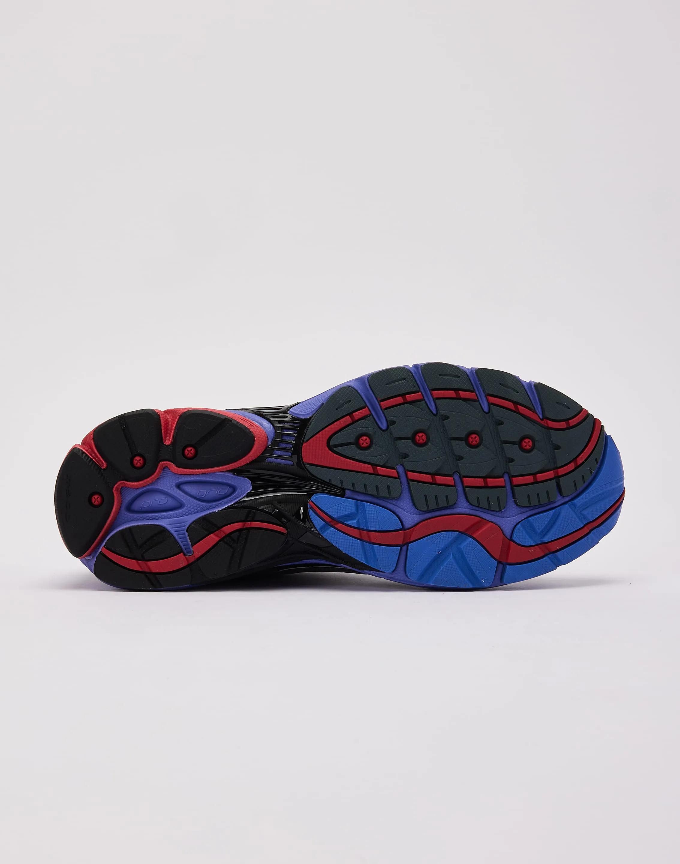Sport Inspired Easy Care Saucony ProGrid Omni 9