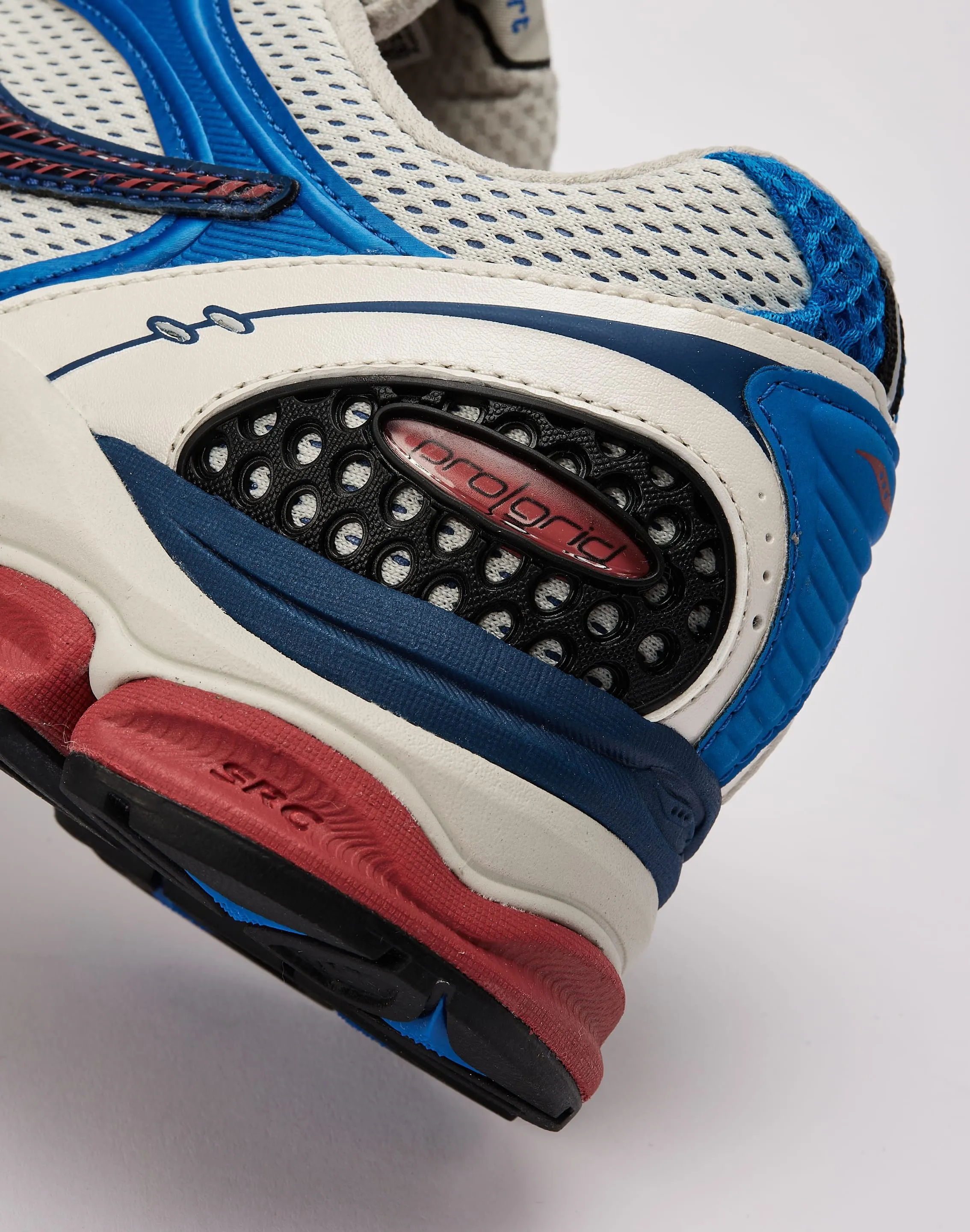 Supportive Step Talk Step Saucony ProGrid Triumph 4