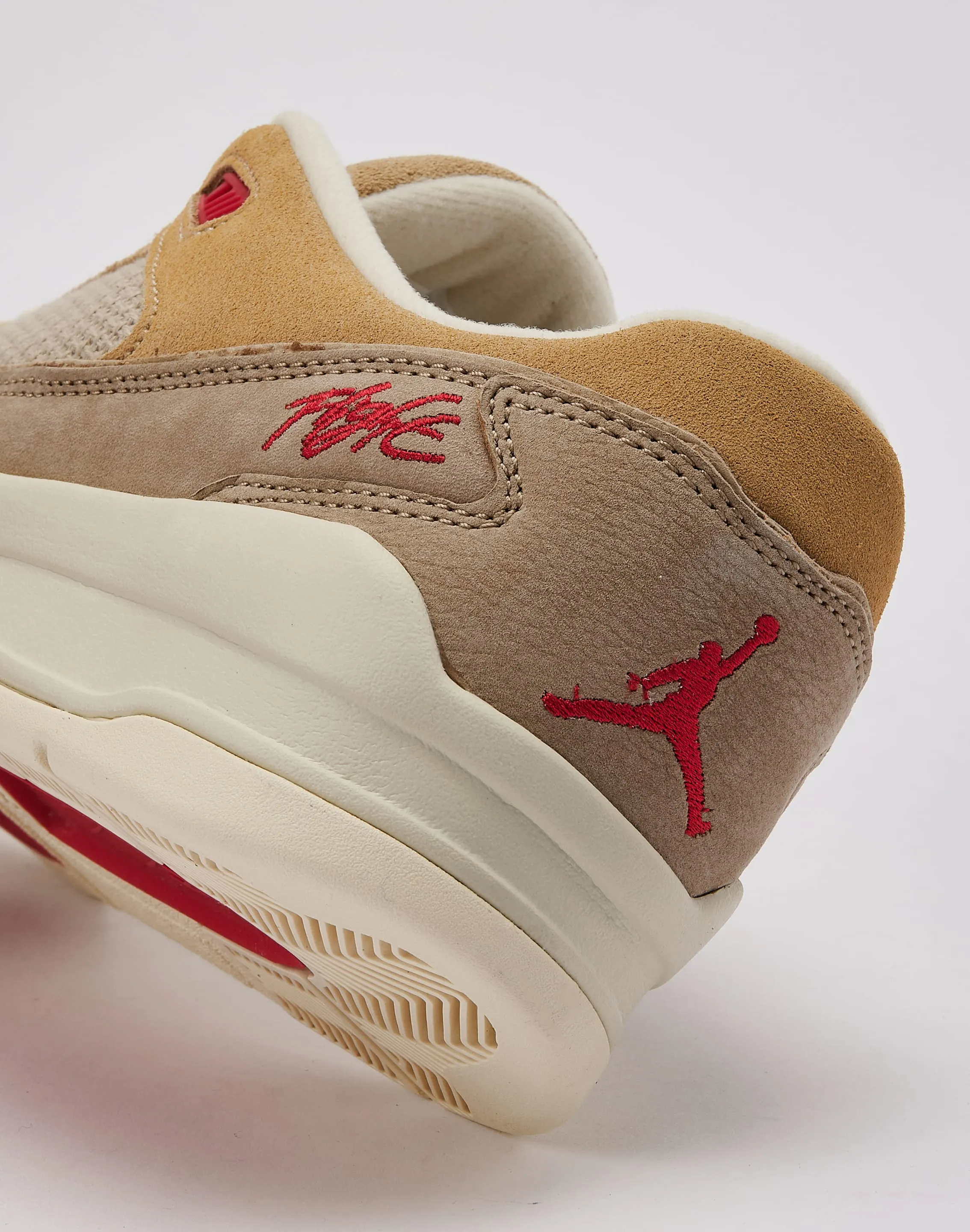 Urban Runner Jordan Flight Court