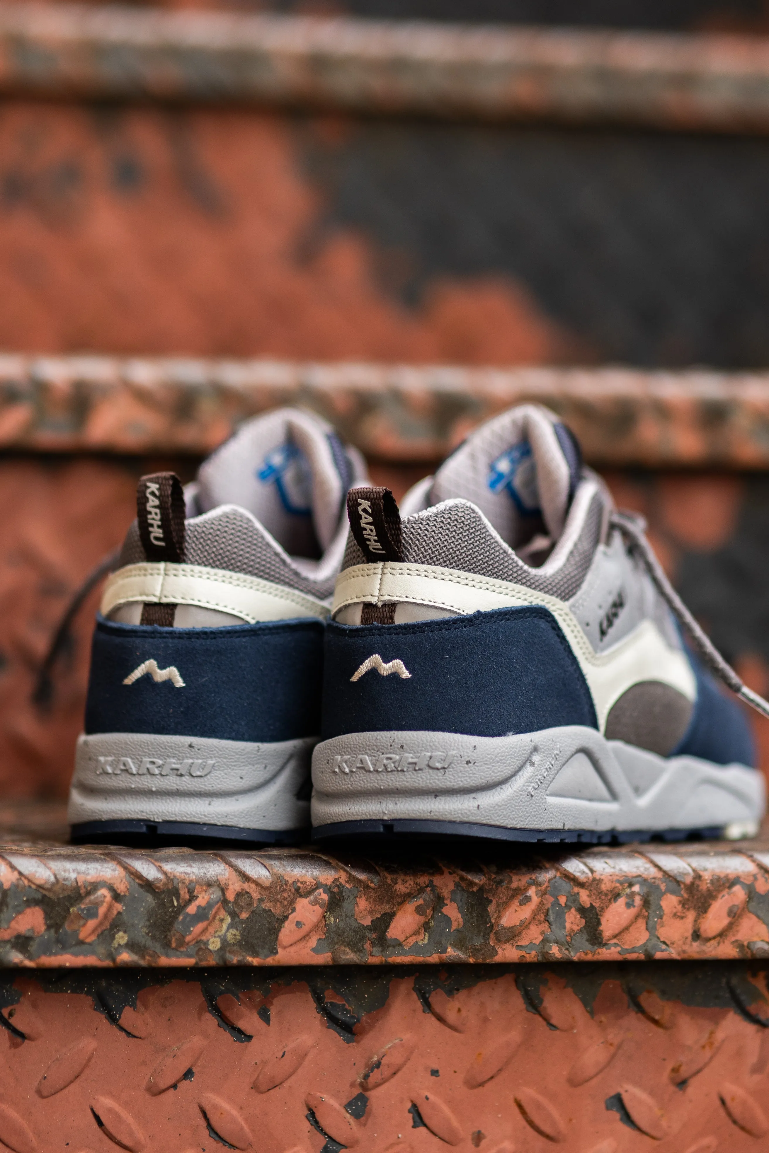 Men's Karhu Fusion 2.0 (Mood Indigo/Smoked Pearl) amateur - style