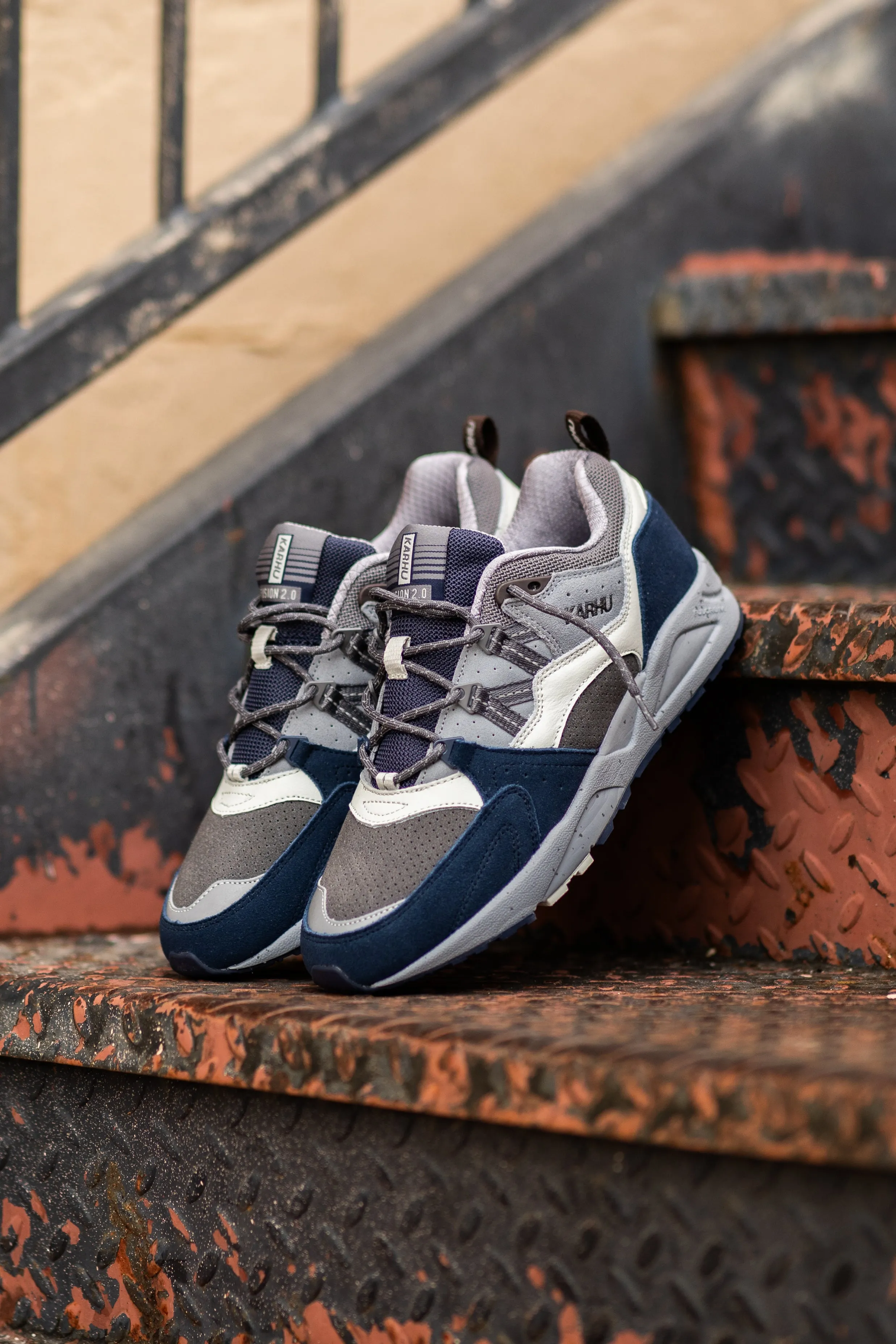 Trend-setting comfort Men's Karhu Fusion 2.0 (Mood Indigo/Smoked Pearl)
