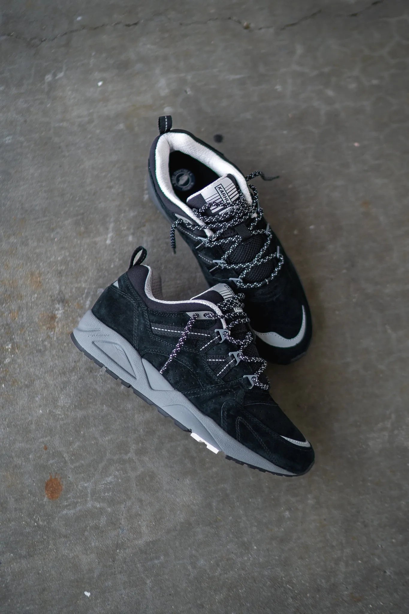 Cushioned traction Karhu Fusion 2.0 (Black)