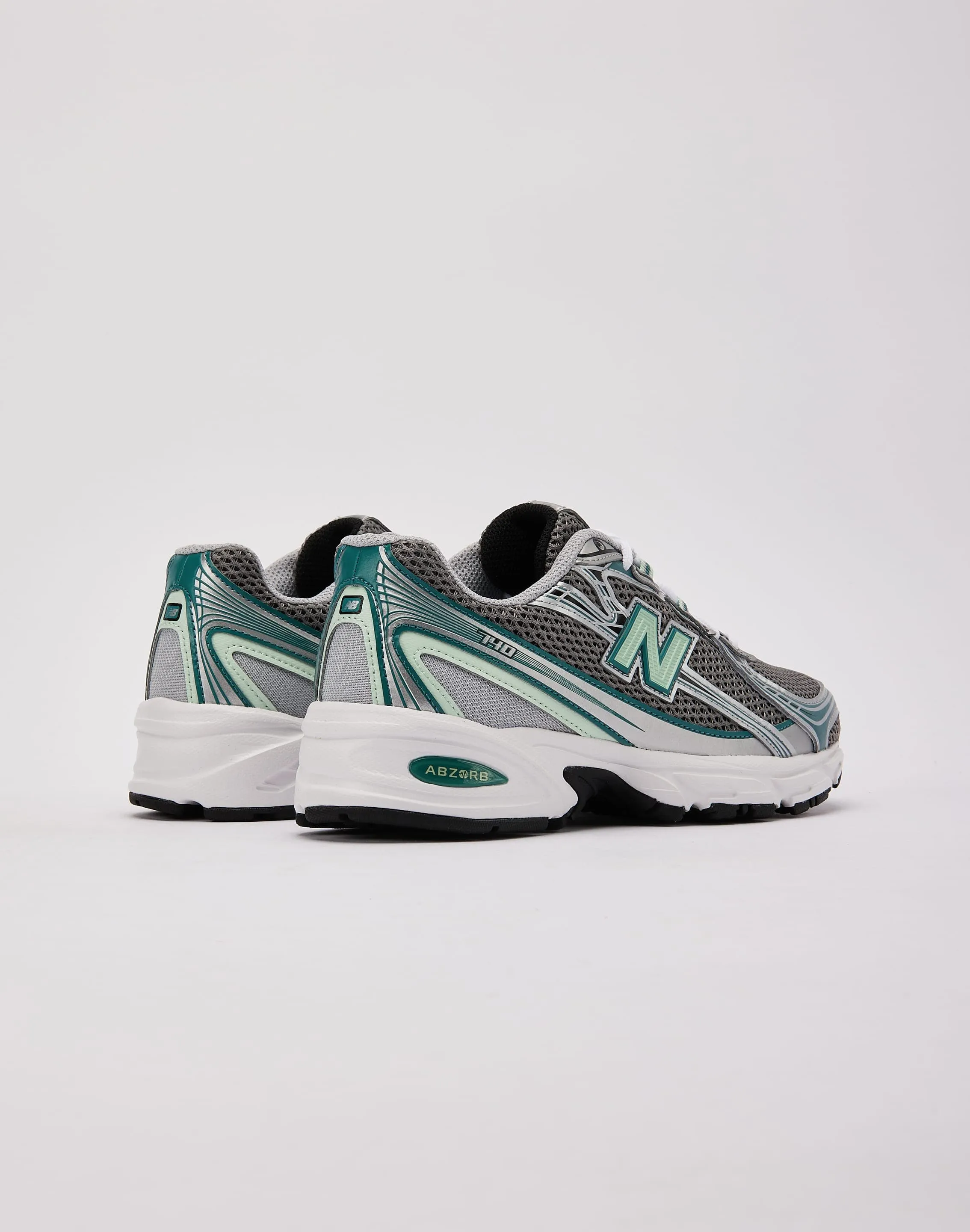 Ventilated Lining Hyper Responsive New Balance 740