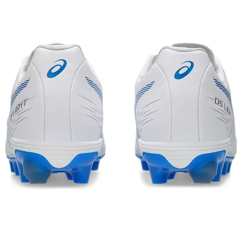 Playing ASICS DS Light GS Kids Football Boots