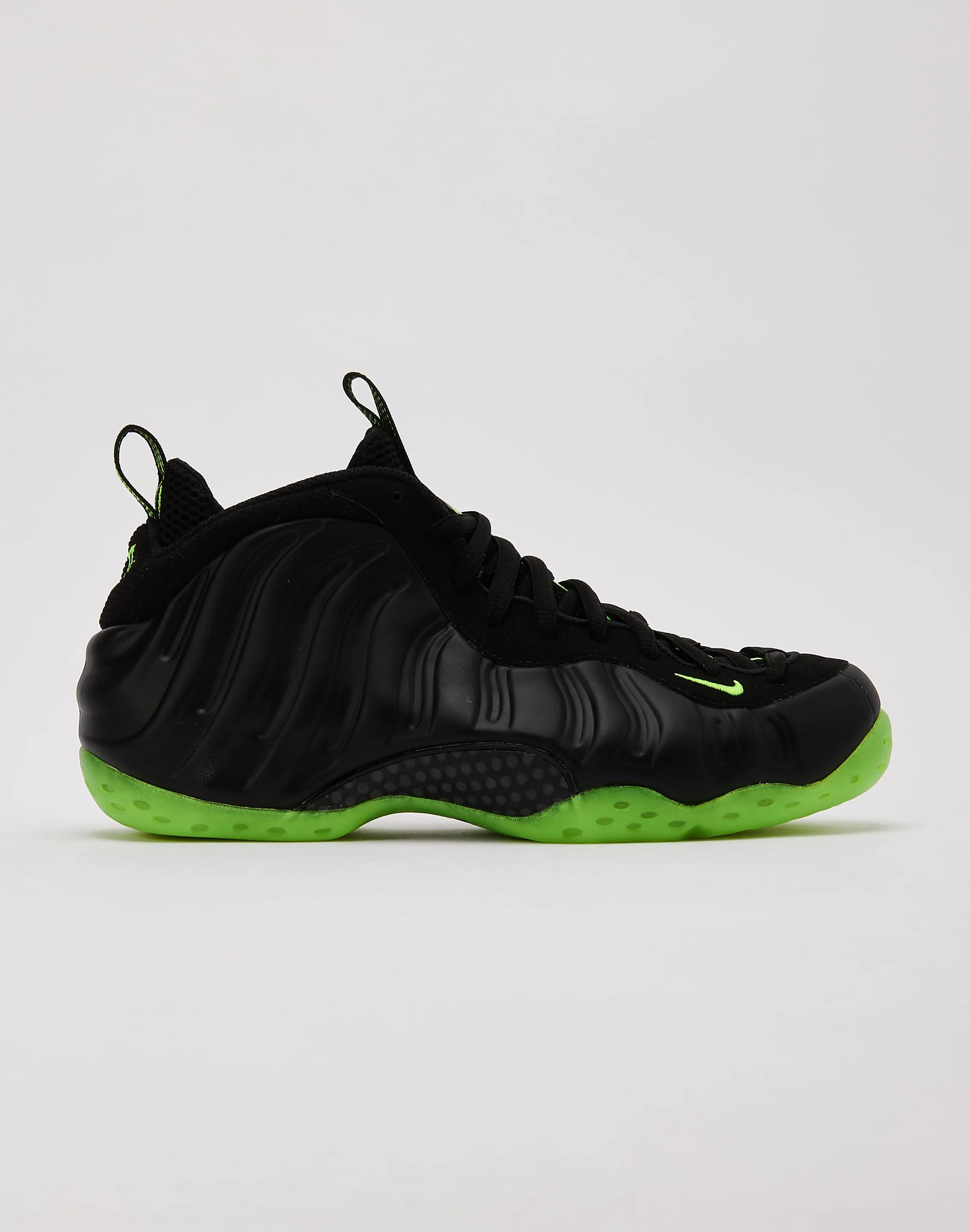 Urban Cool Moisture   Wicking Nike Air Foamposite One 'Black Volt'