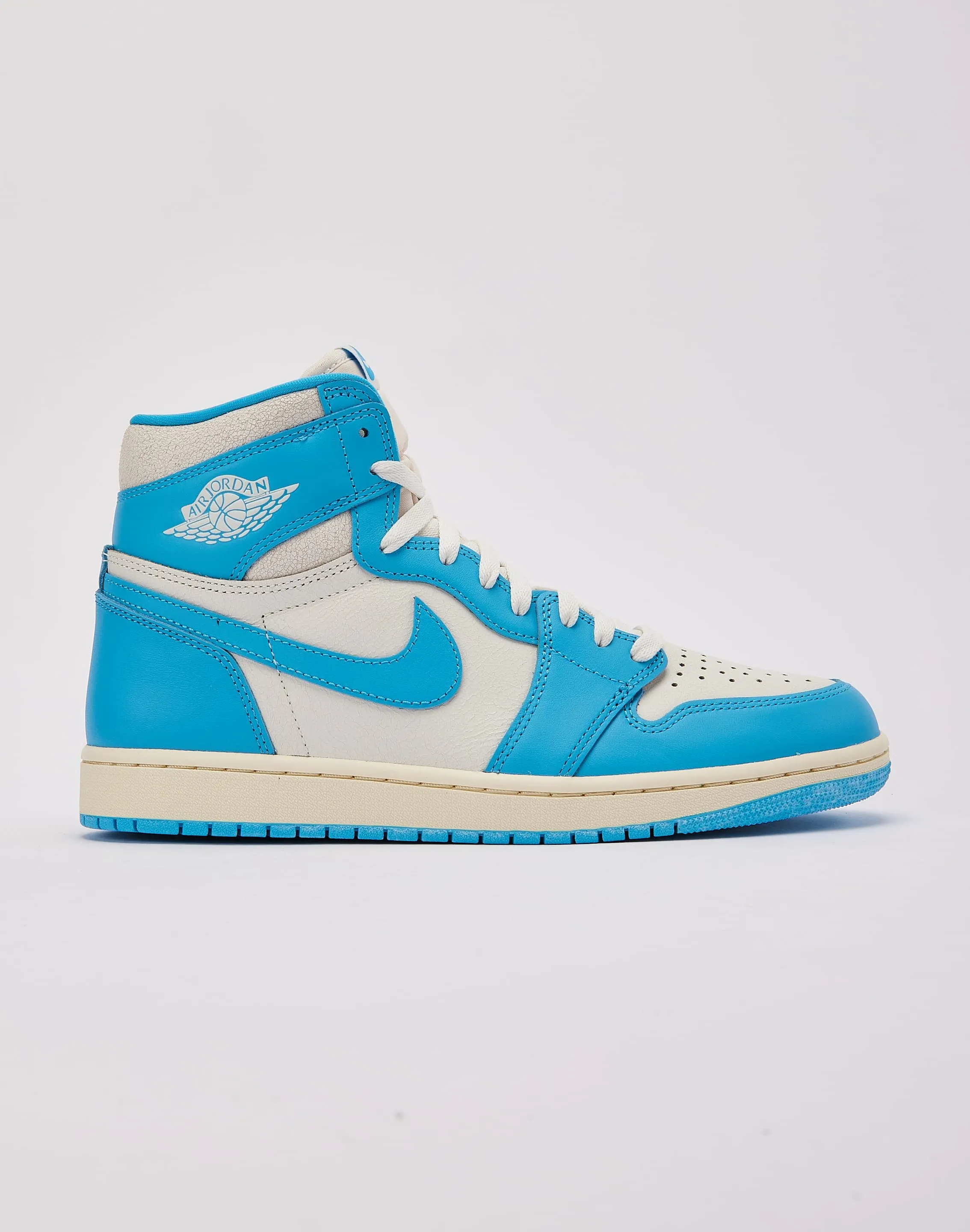 Performance Fit Easy Day Jordan Air Jordan 1 Retro High OG 'UNC Reimagined'