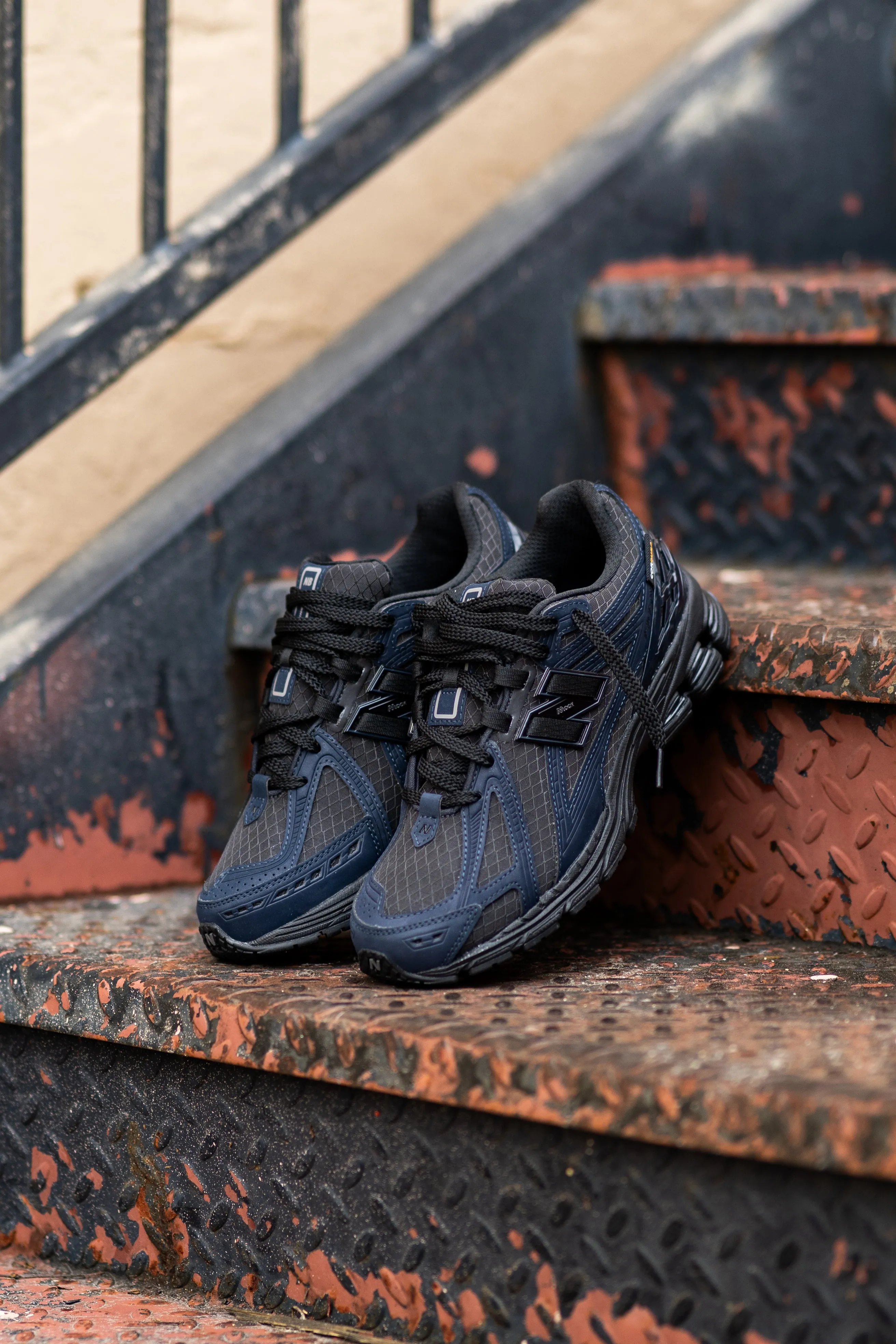 brogues school shoes Mens New Balance 1906R Cordura (Navy/Black) - M1906RWE