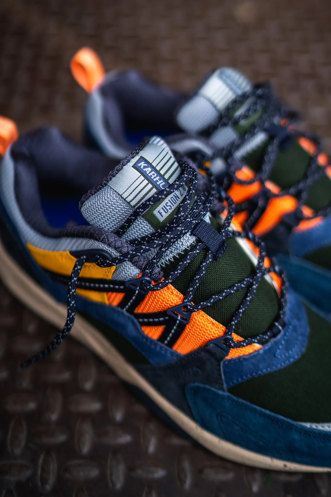 Mens Karhu Fusion 2.0 (True Navy/Night Sky) Upgraded arch Trend-setting comfort