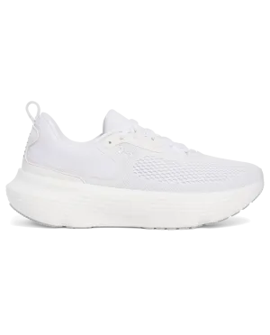 UA Infinite Elite 2 Men's Running Shoes running in a snow - covered area shoes