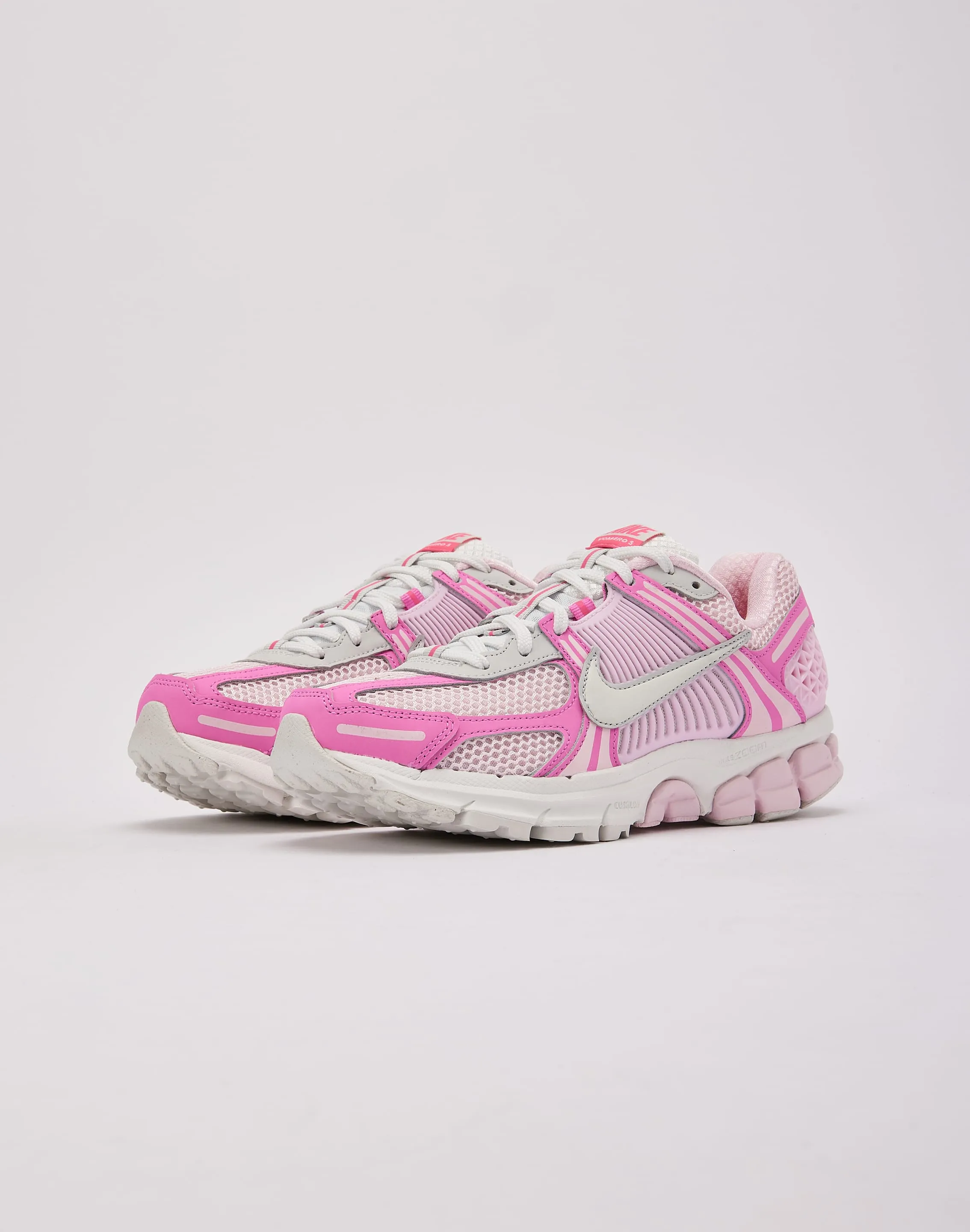 Nike Zoom Vomero 5 Refined Look