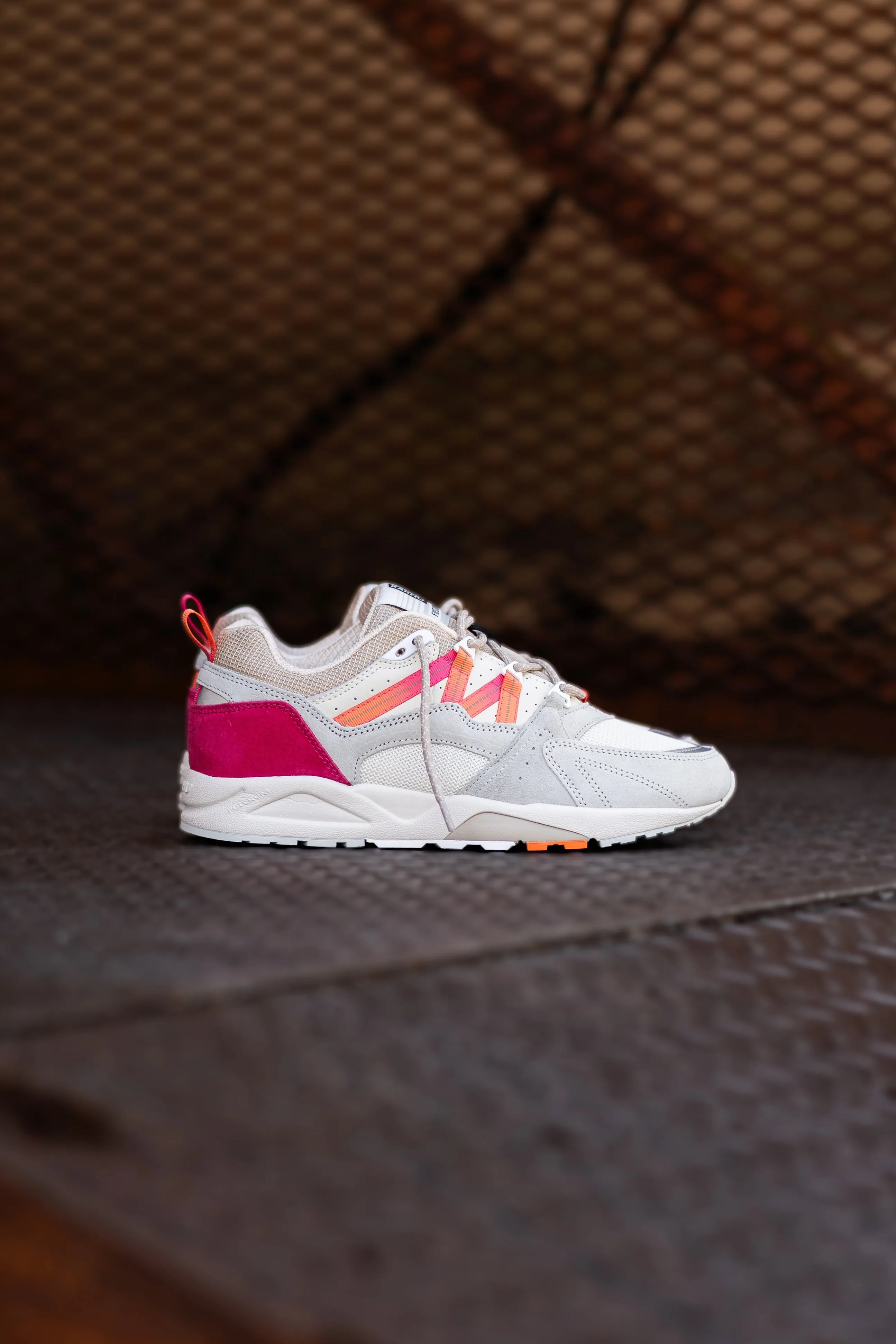 Men's Karhu Fusion 2.0 (Foggy Dew/Hot Pink) Wide-fit