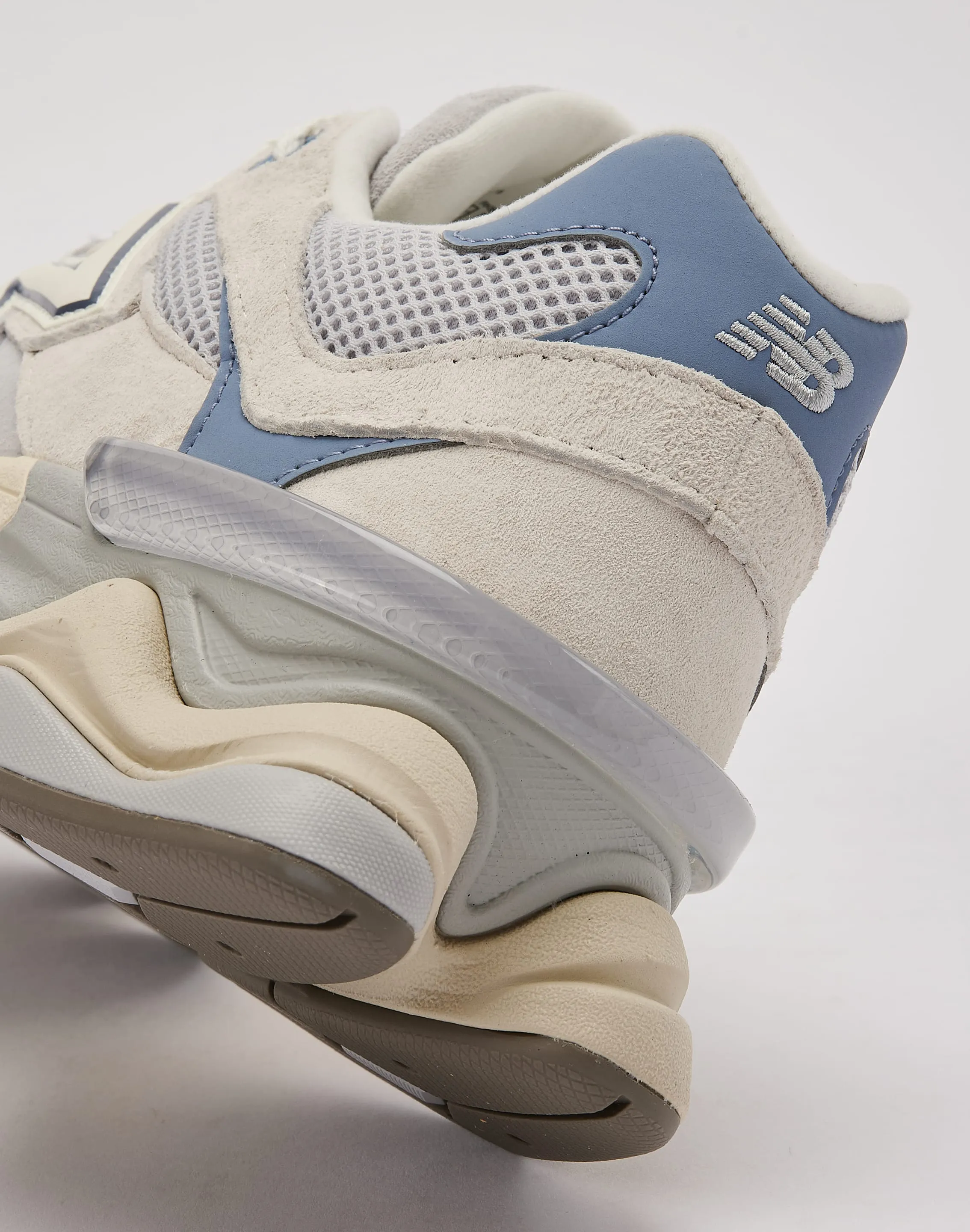 New Balance 9060 Cloud Fit