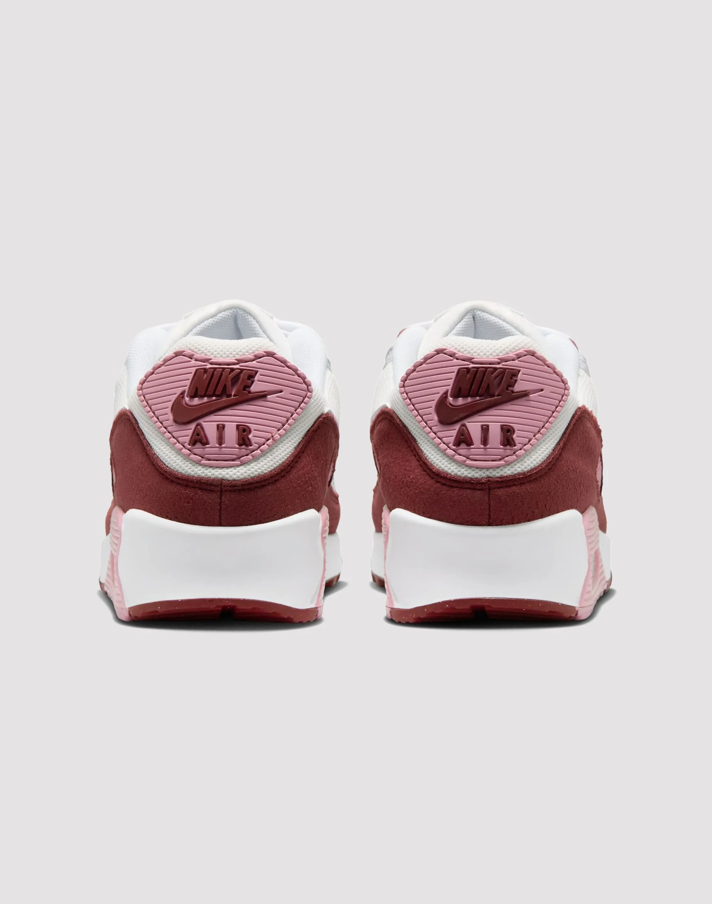 Handcrafted Details Modern Trend Nike Air Max 90 SE
