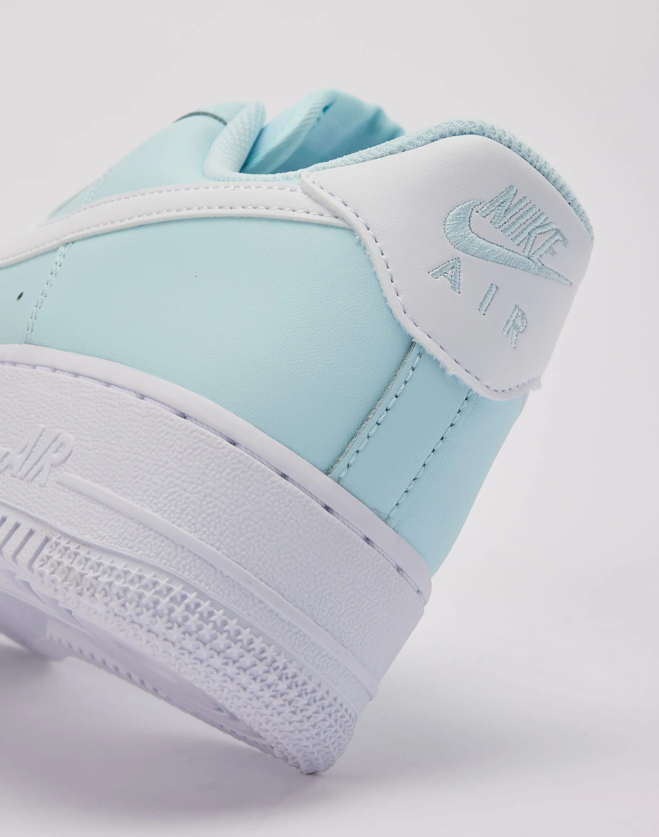 Nike  Air Force 1 '07 Quiet Walk