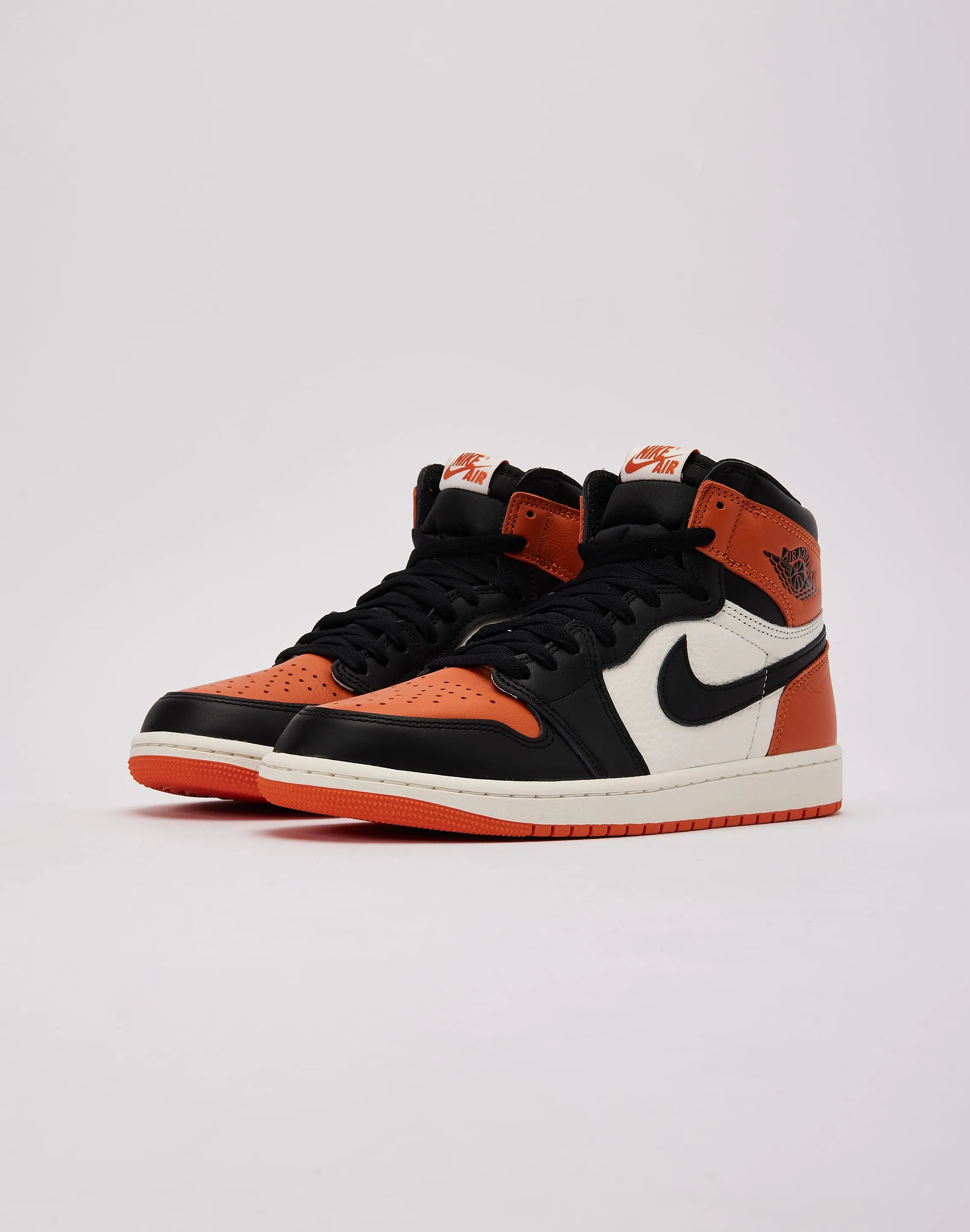 Pull Hike Classic Comfort Jordan Air Jordan 1 Retro High OG 'Shattered Backboard'
