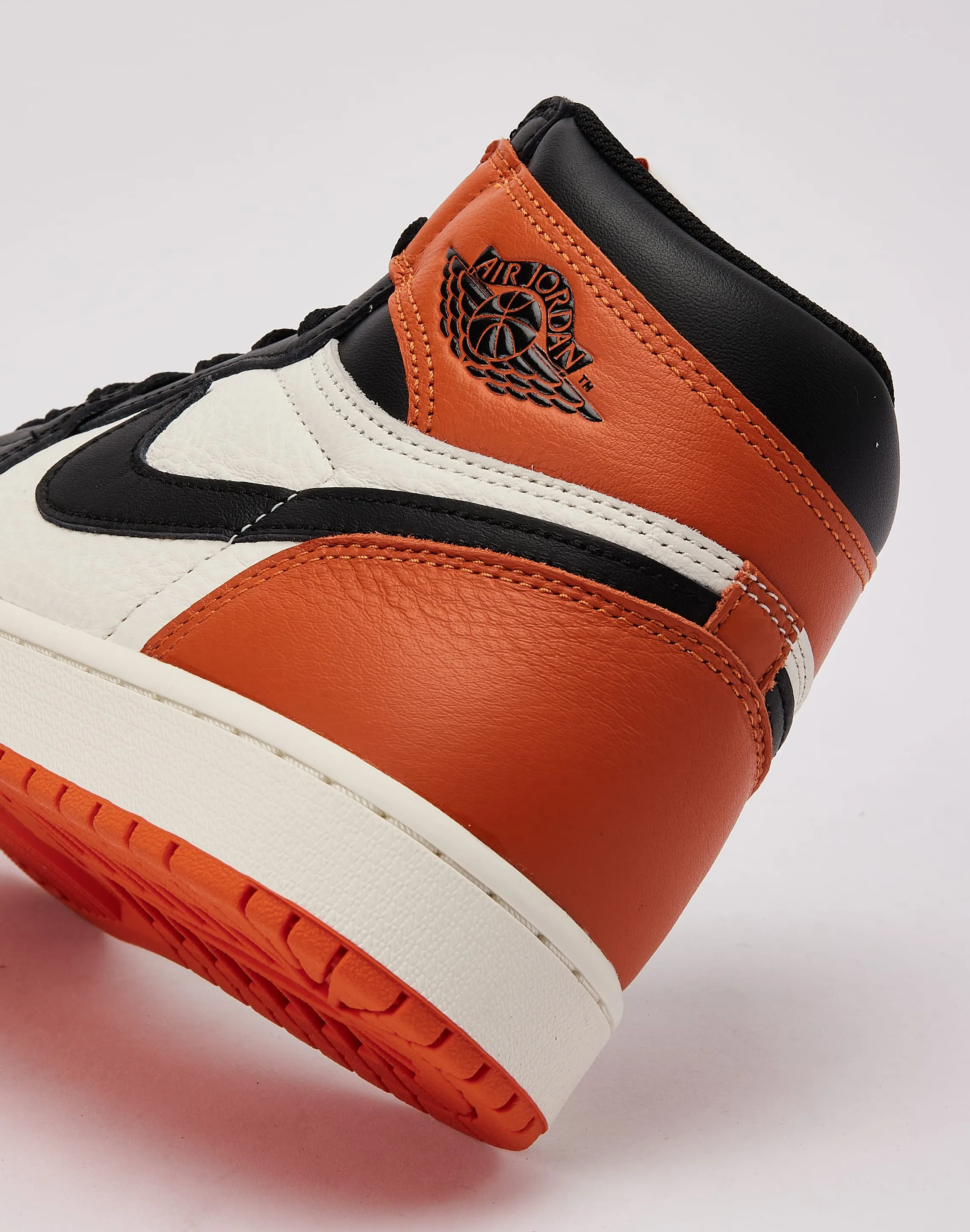Breathable Outsole Shady Step Jordan Air Jordan 1 Retro High OG 'Shattered Backboard'