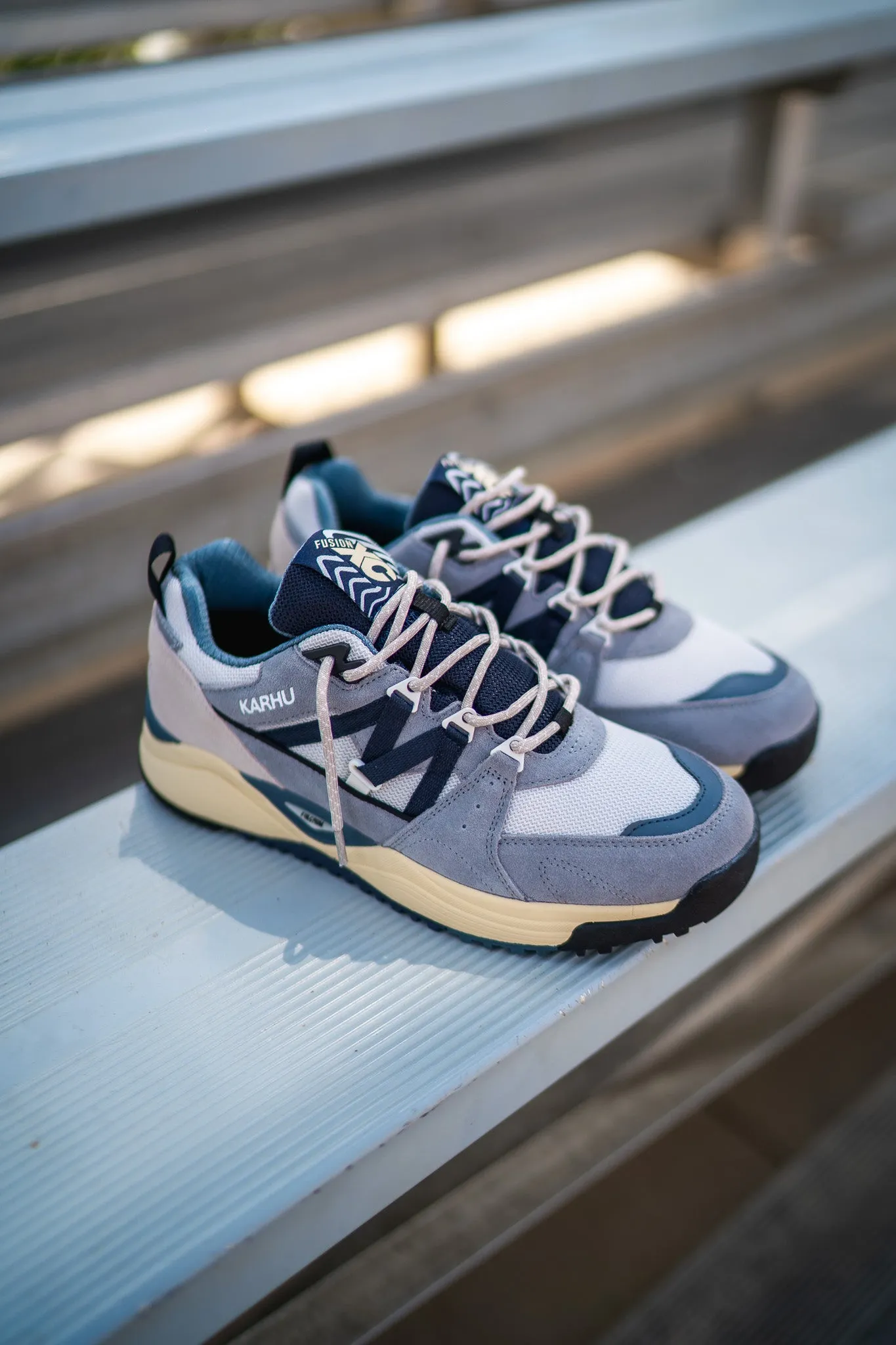 Right Mens Karhu Fusion XC (Ultimate Gray/India Ink)