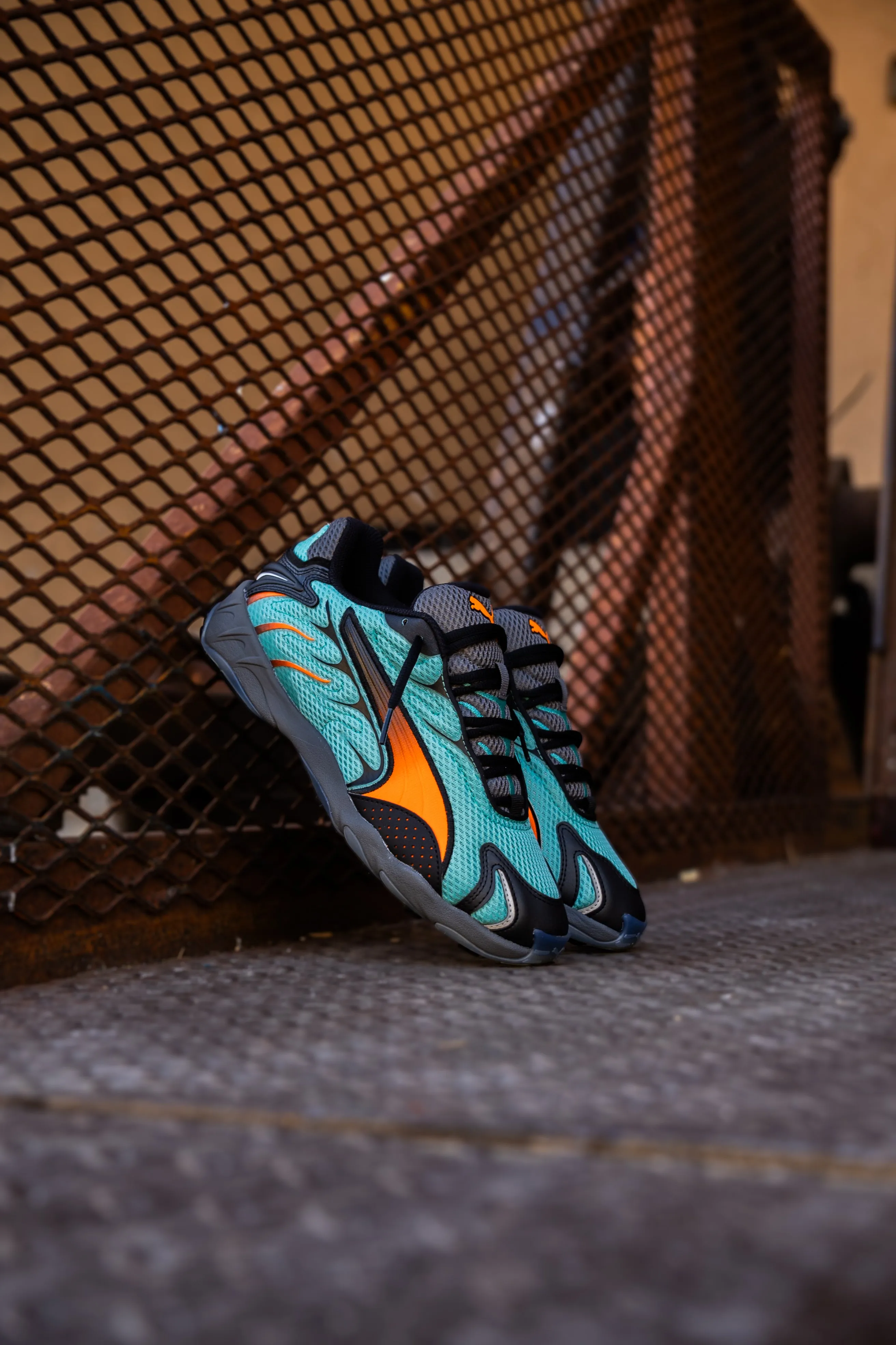 Modern Flair Mens Puma Inhale (Aquatic/Orange Glo)