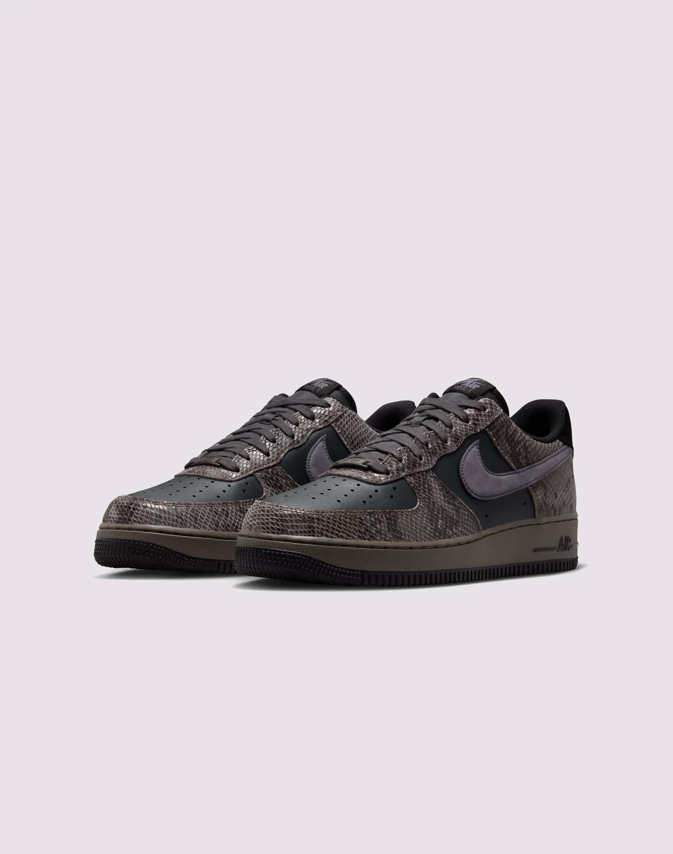 Trail Path Nike Air Force 1 '07 LV8