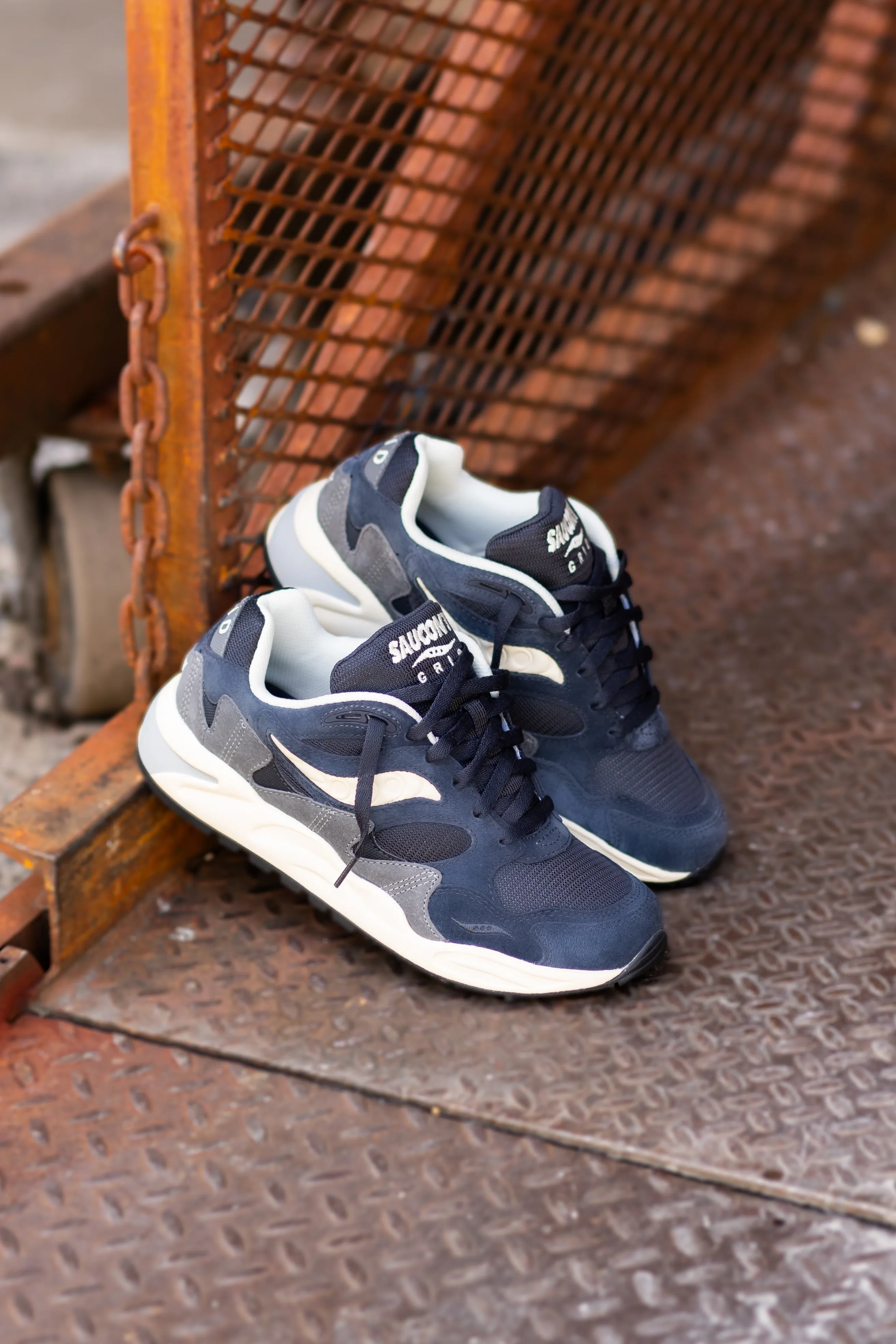 Mens Saucony Grid Shadow 2 (Navy/Cream) Patterned least breathable