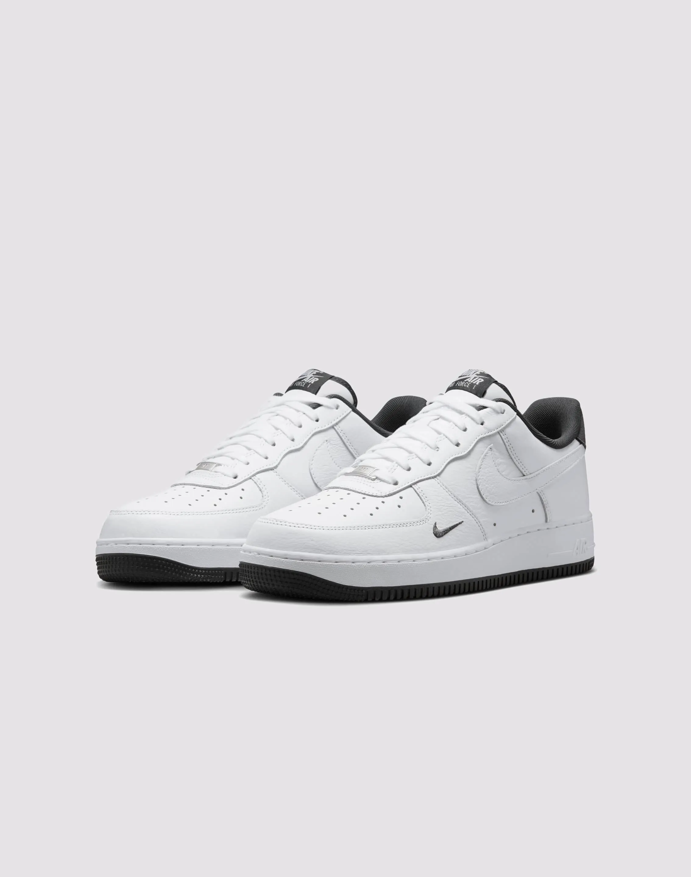 Nike Air Force 1 '07 LV8 Flat Bottom