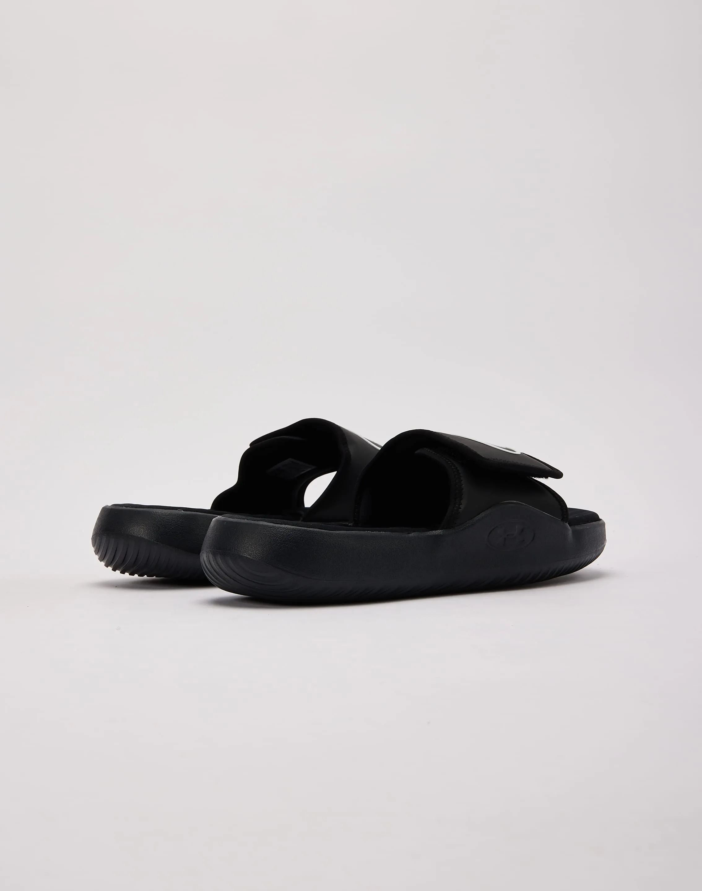 Versatile Step Under Armour Ignite Pro 8 Slides