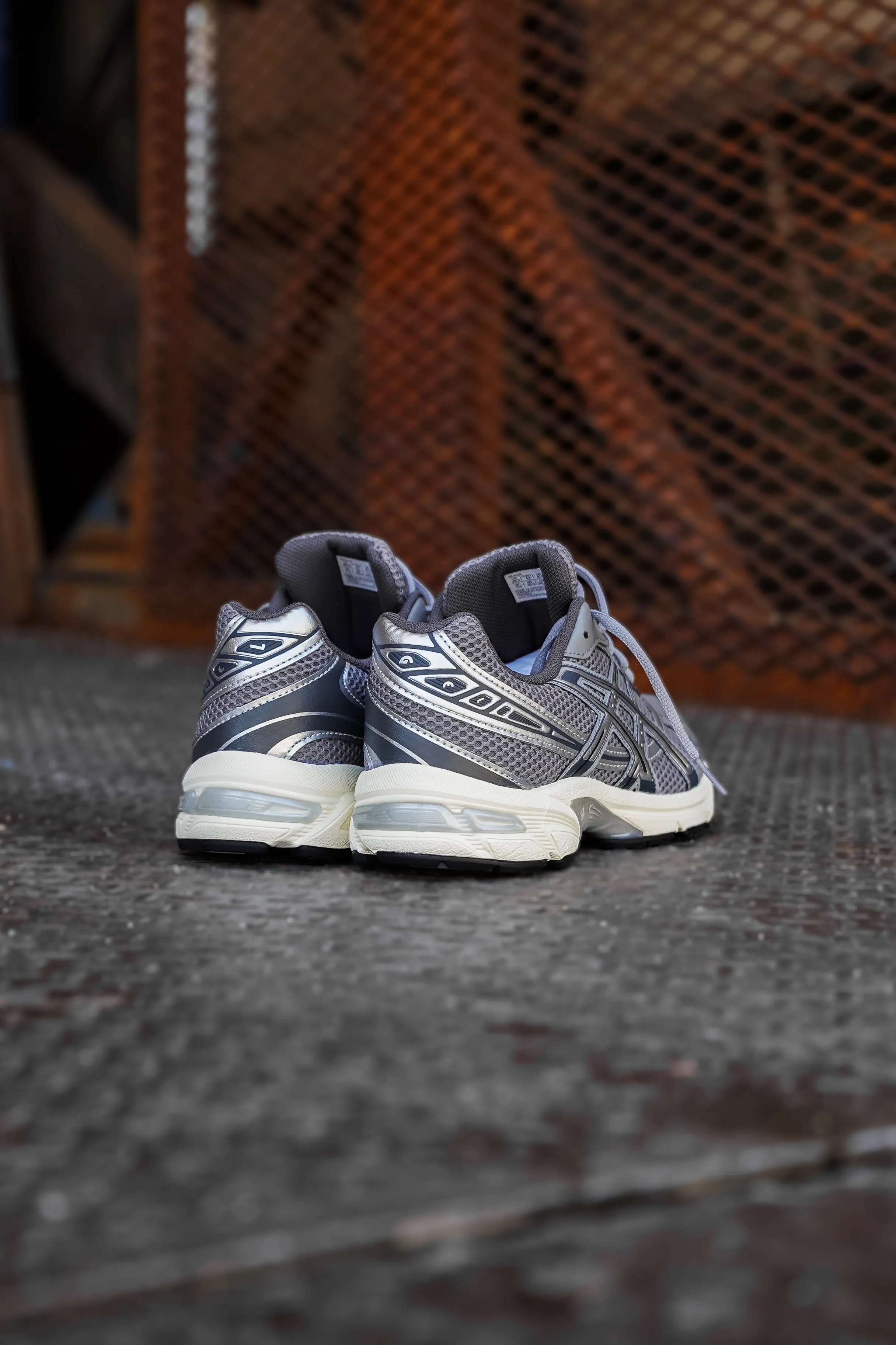 Cushioned look Cushioned durability Mens Asics Gel-1130 (Clay Grey/Pure Silver)
