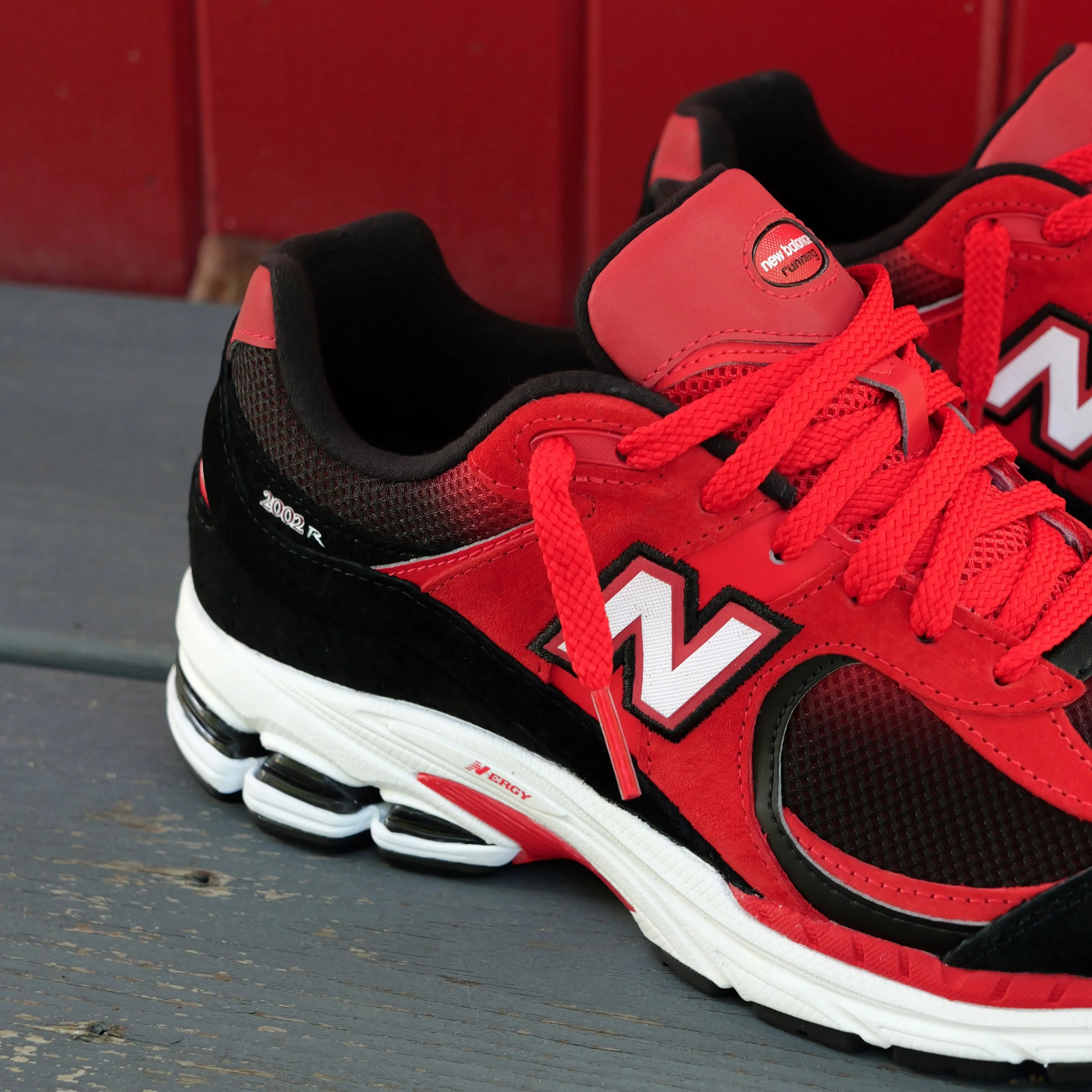 Mens New Balance 2002R (True Red/Black) - U2002RZA straightforward most hiking